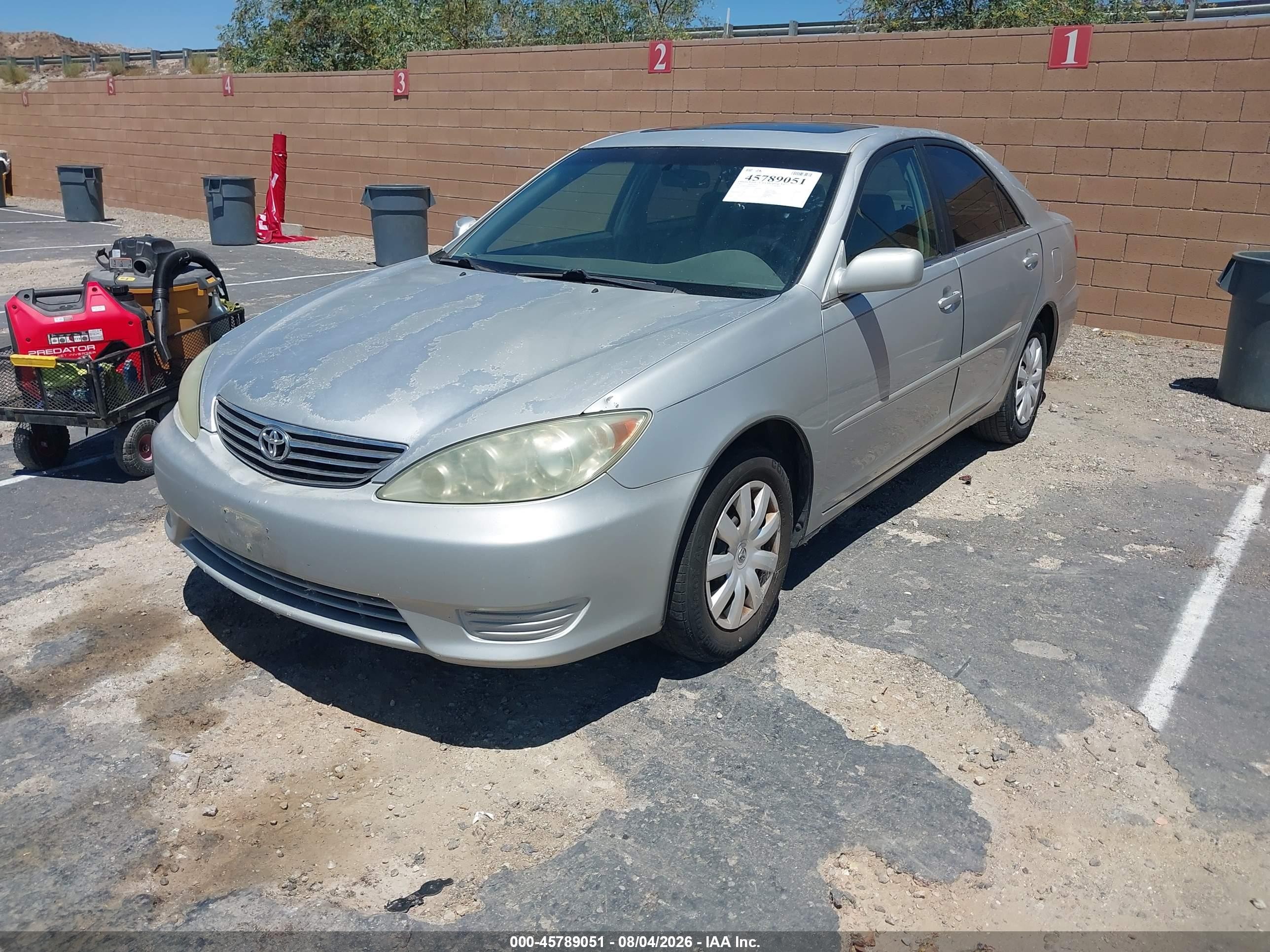 2005 Toyota Camry Le Silver vin: 4T1BE32K65U556402