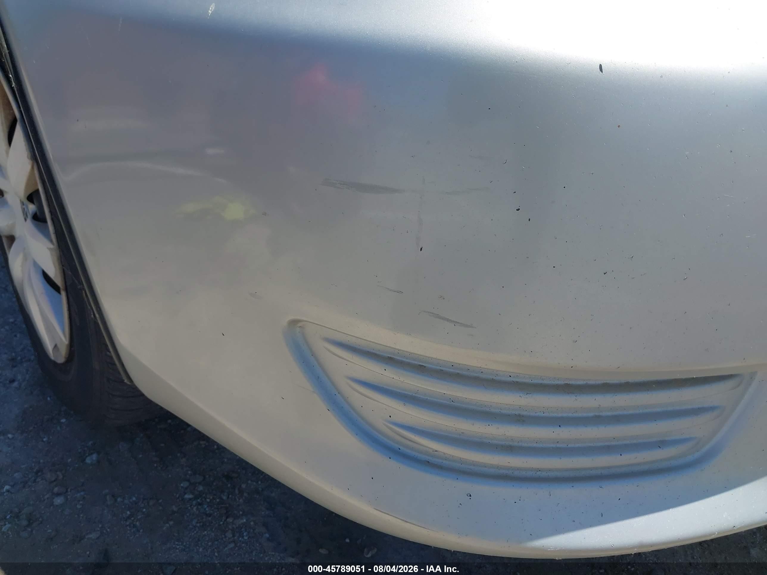 2005 Toyota Camry Le Silver vin: 4T1BE32K65U556402