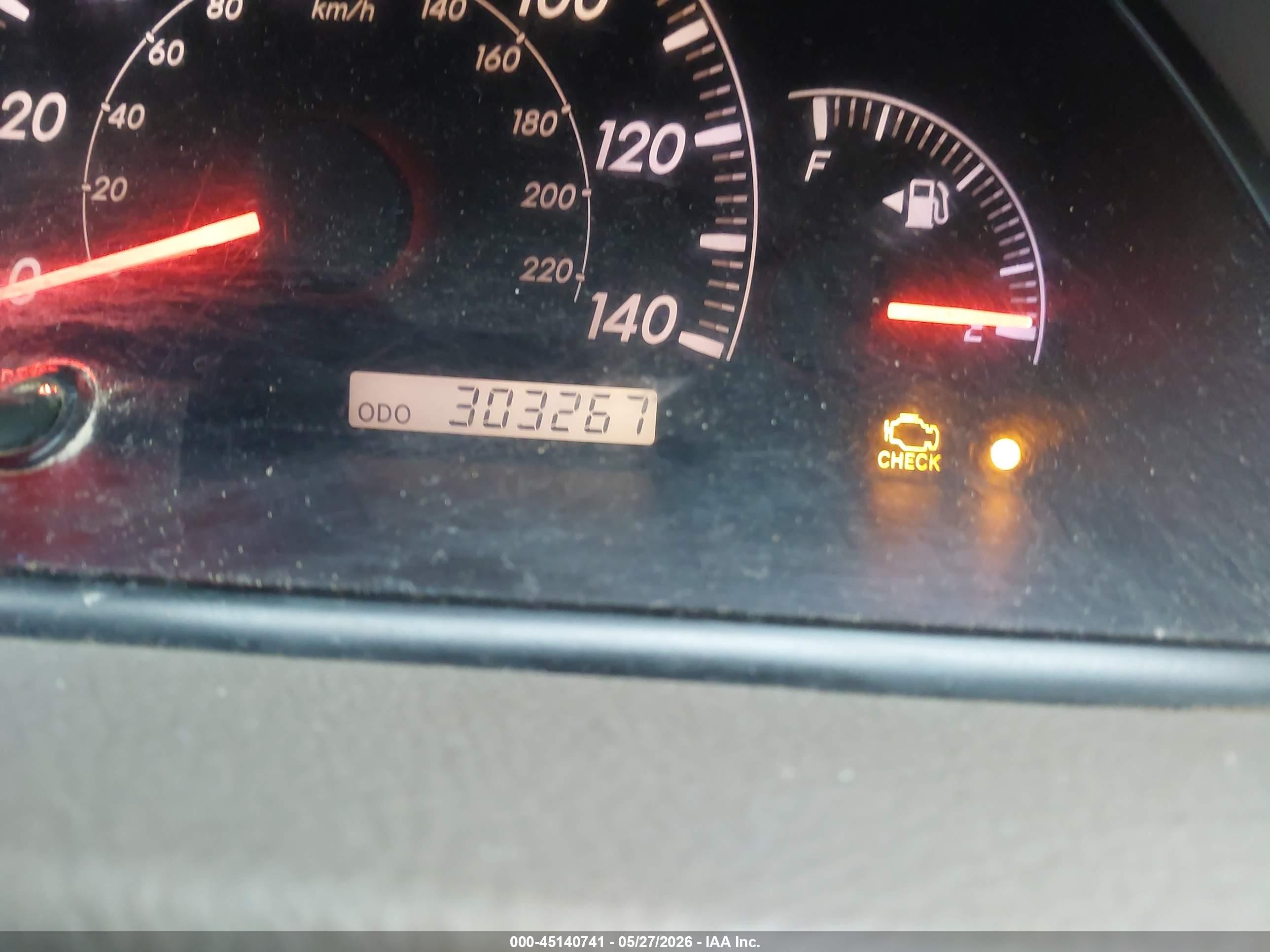 2005 Toyota Camry Le Золотой vin: 4T1BE32K65U559803