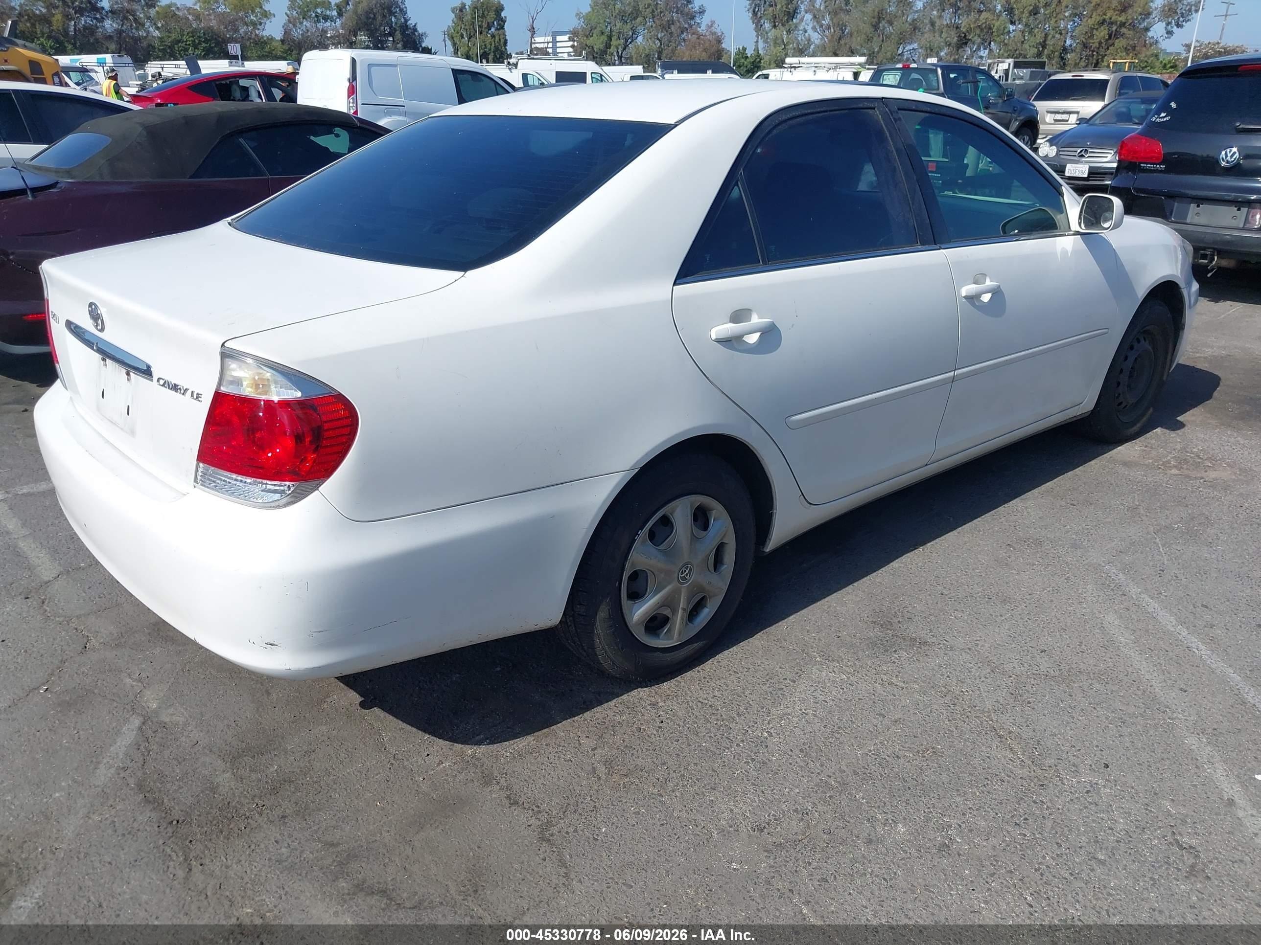 2005 Toyota Camry Le Белый vin: 4T1BE32K65U564287