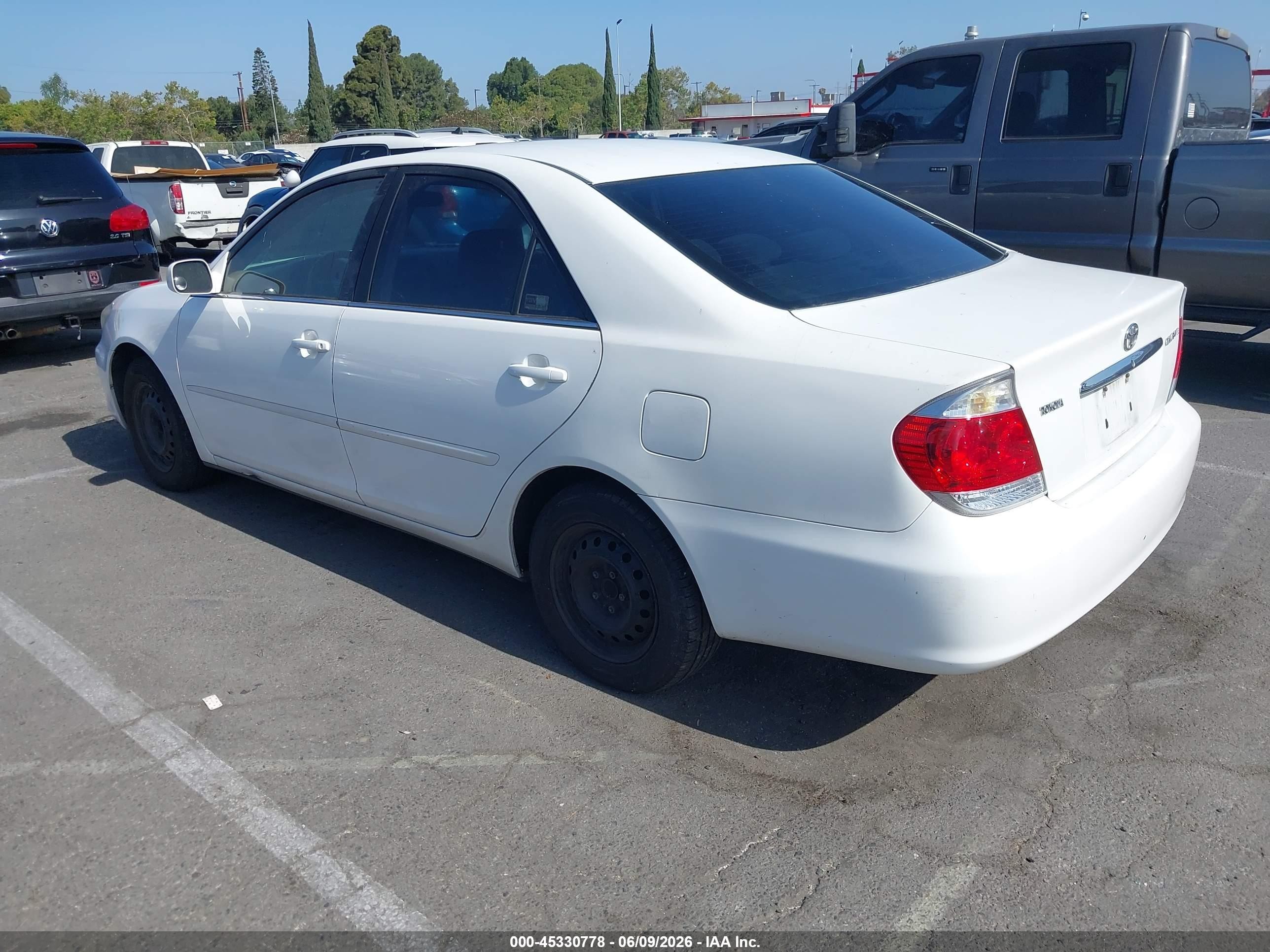 2005 Toyota Camry Le Белый vin: 4T1BE32K65U564287