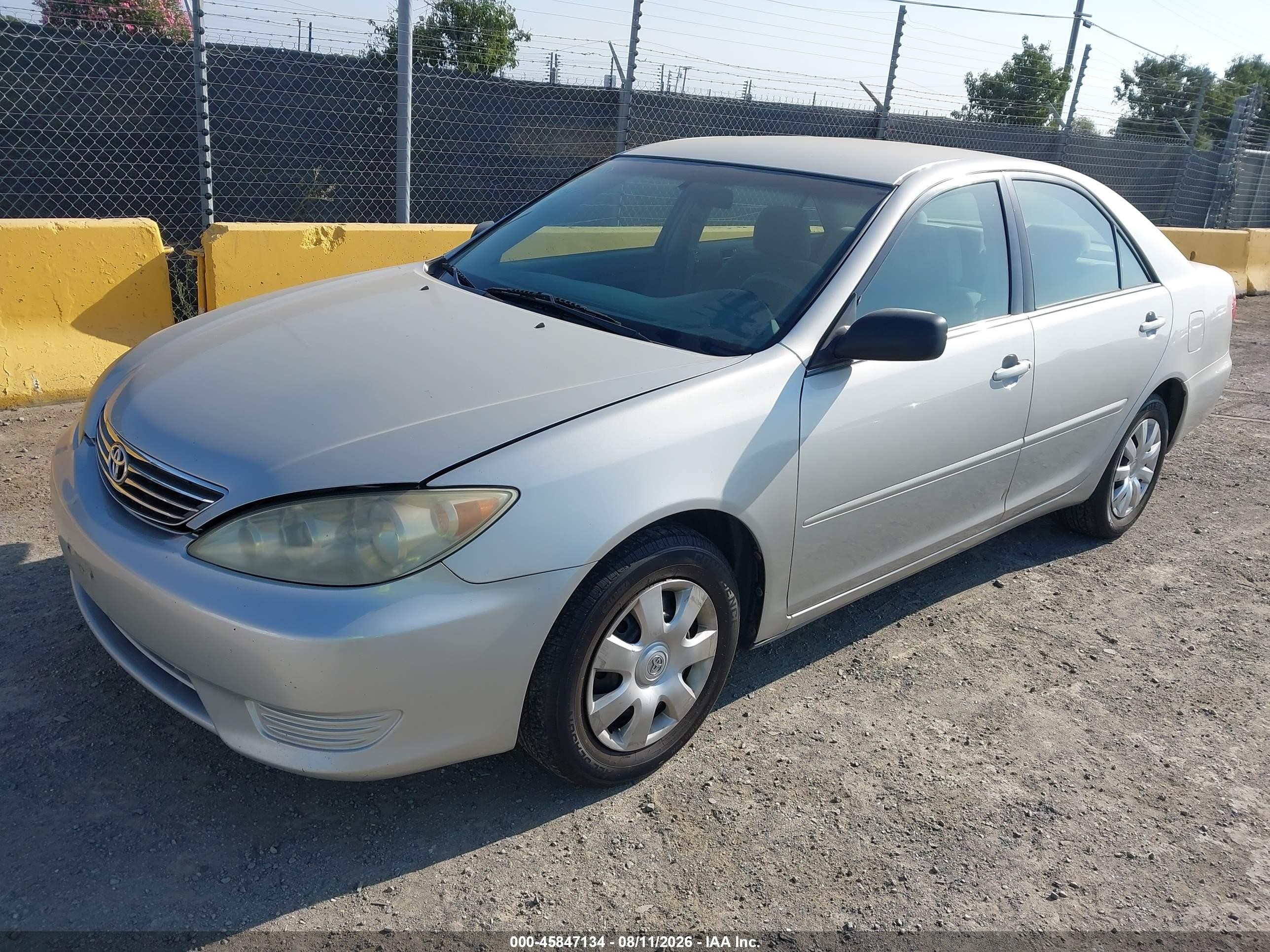 2005 Toyota Camry Le/xle/se Gray vin: 4T1BE32K65U577329