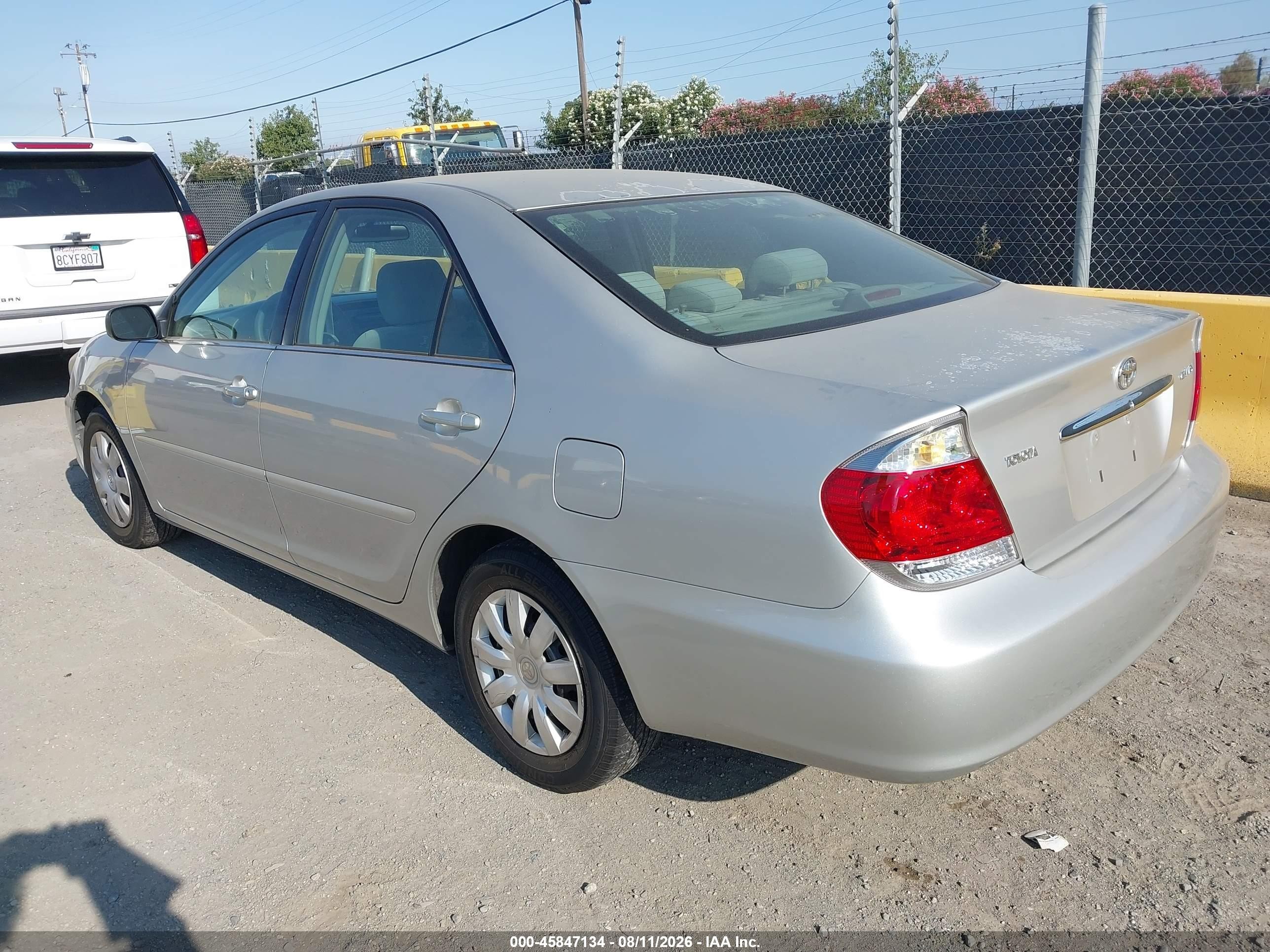 2005 Toyota Camry Le/xle/se Gray vin: 4T1BE32K65U577329