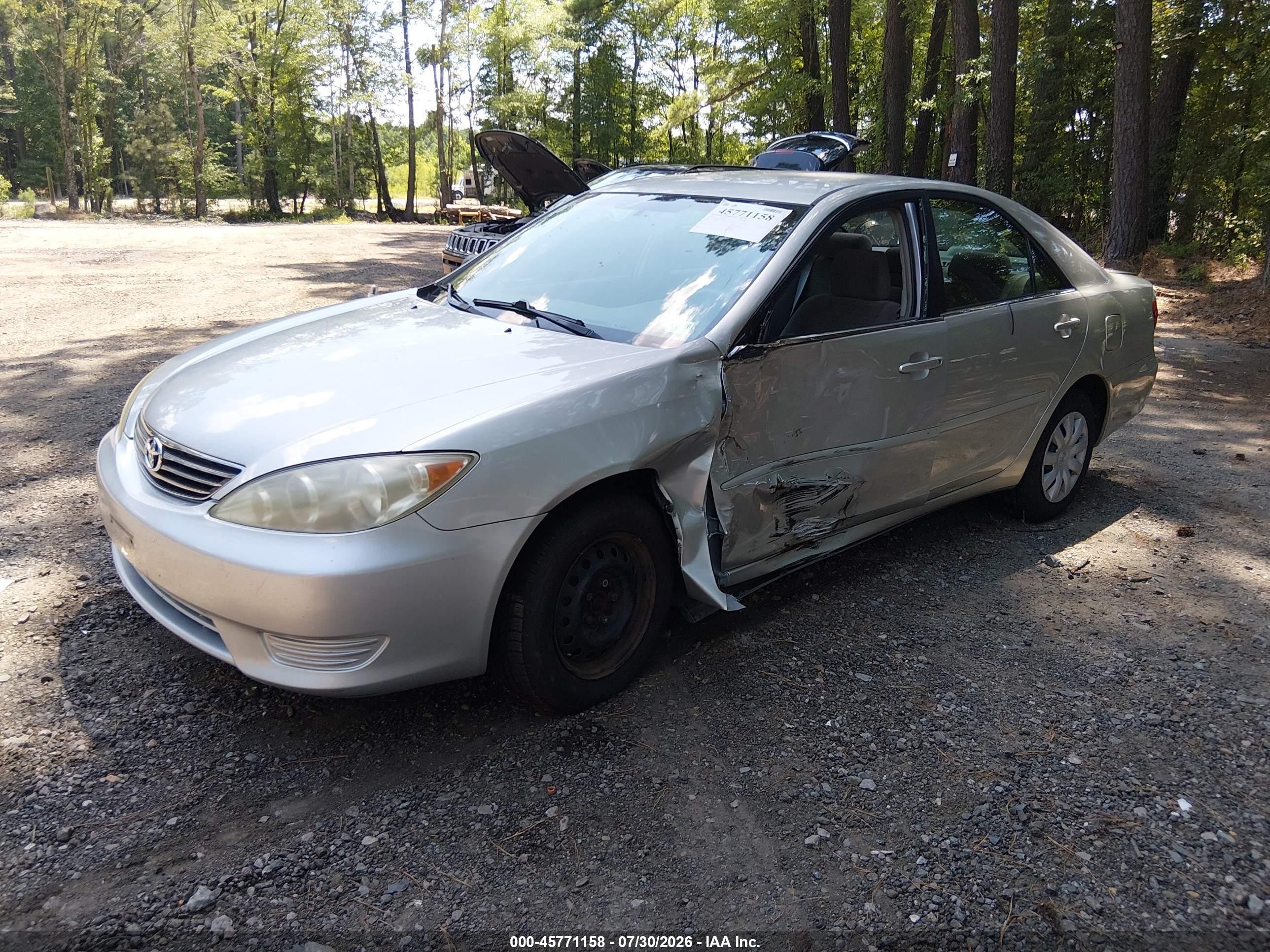 2005 Toyota Camry Std Silver vin: 4T1BE32K65U596480