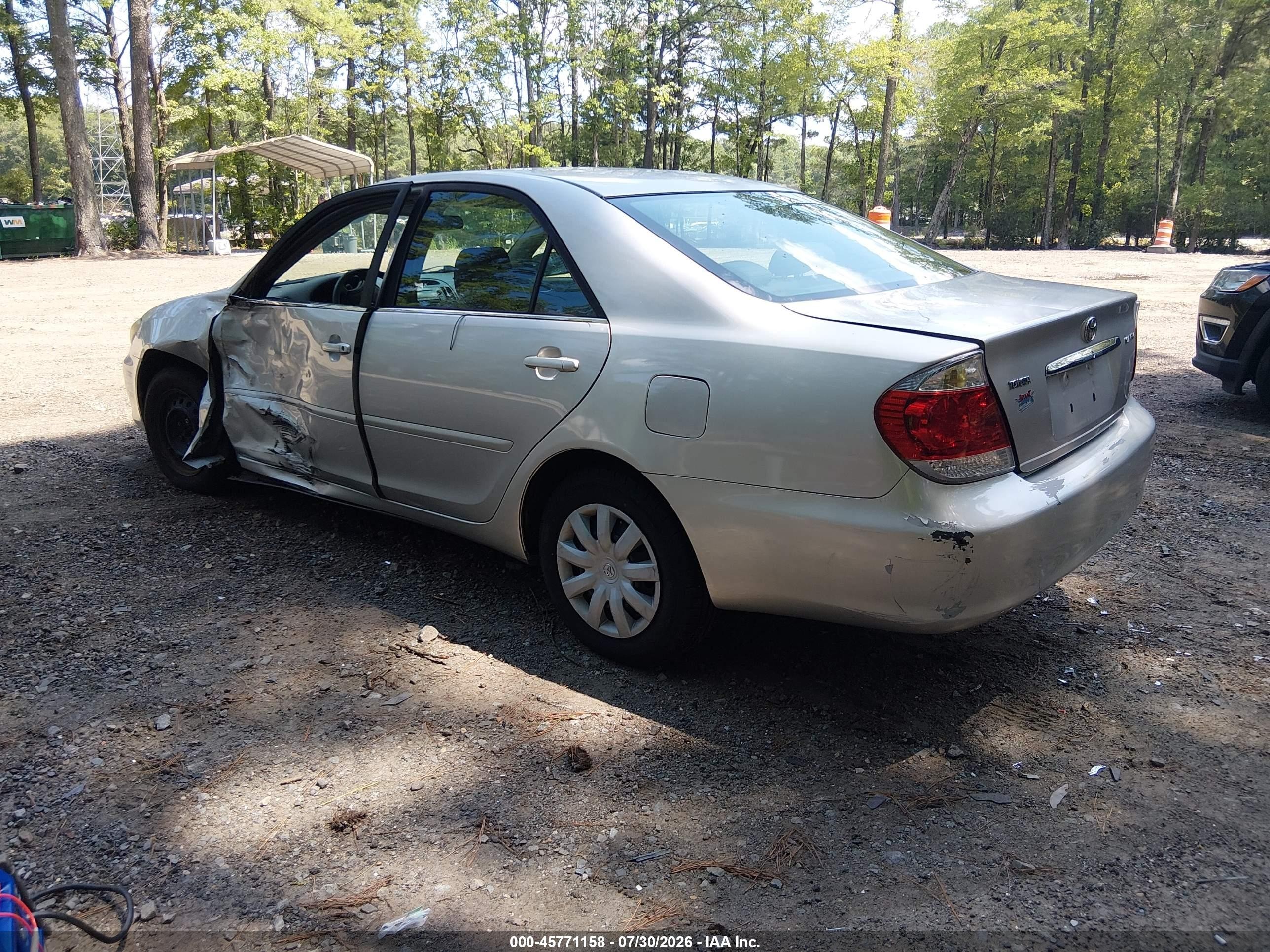 2005 Toyota Camry Std Silver vin: 4T1BE32K65U596480
