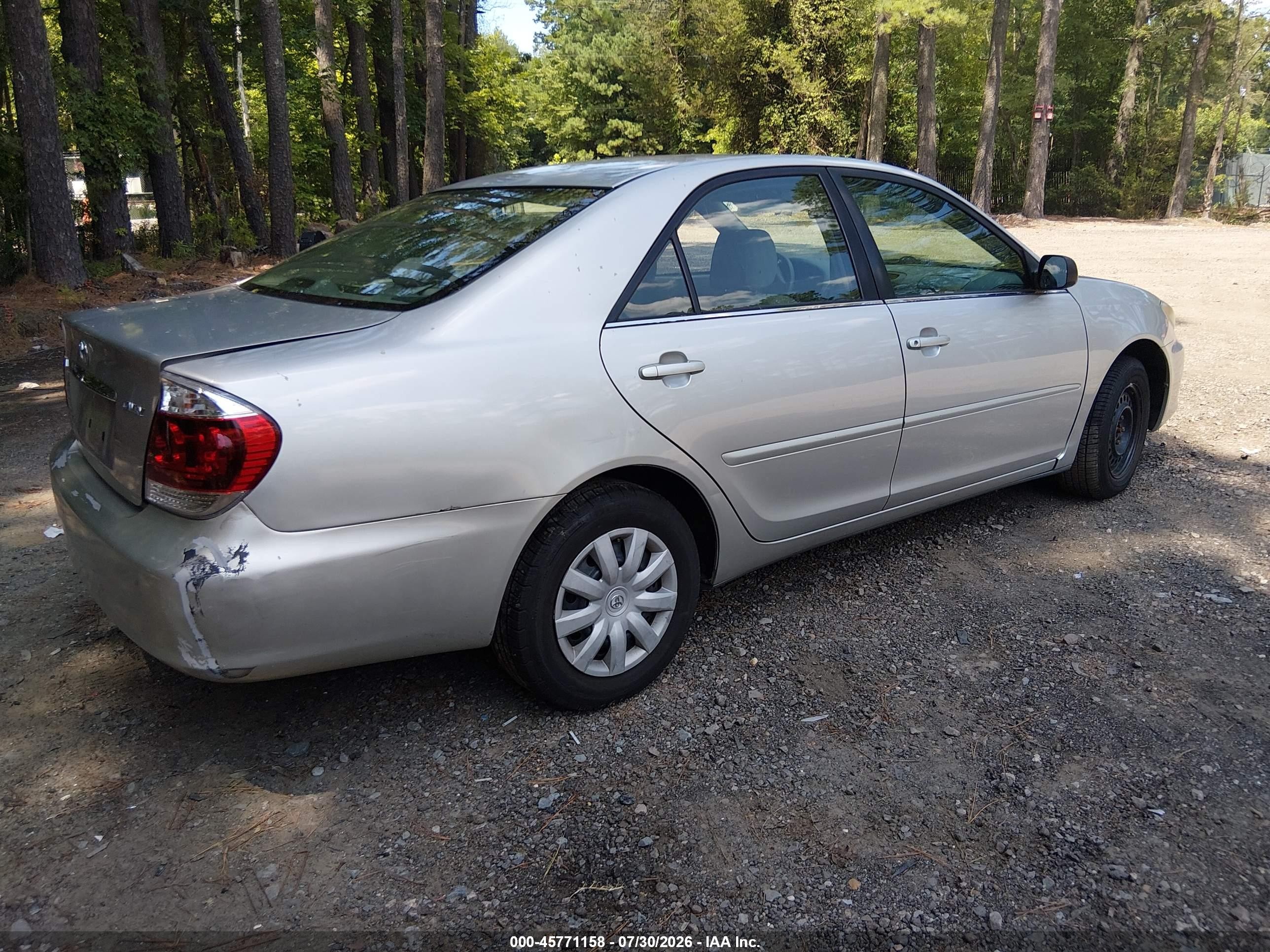 2005 Toyota Camry Std Silver vin: 4T1BE32K65U596480