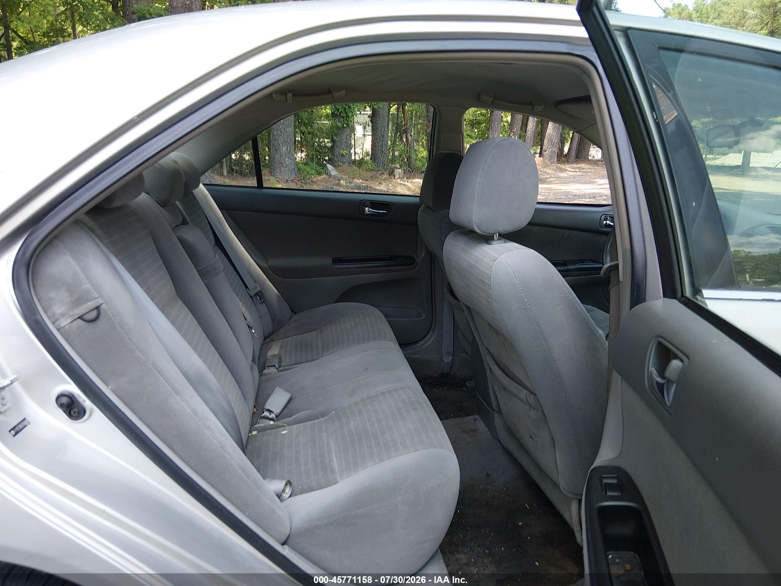 2005 Toyota Camry Std Silver vin: 4T1BE32K65U596480