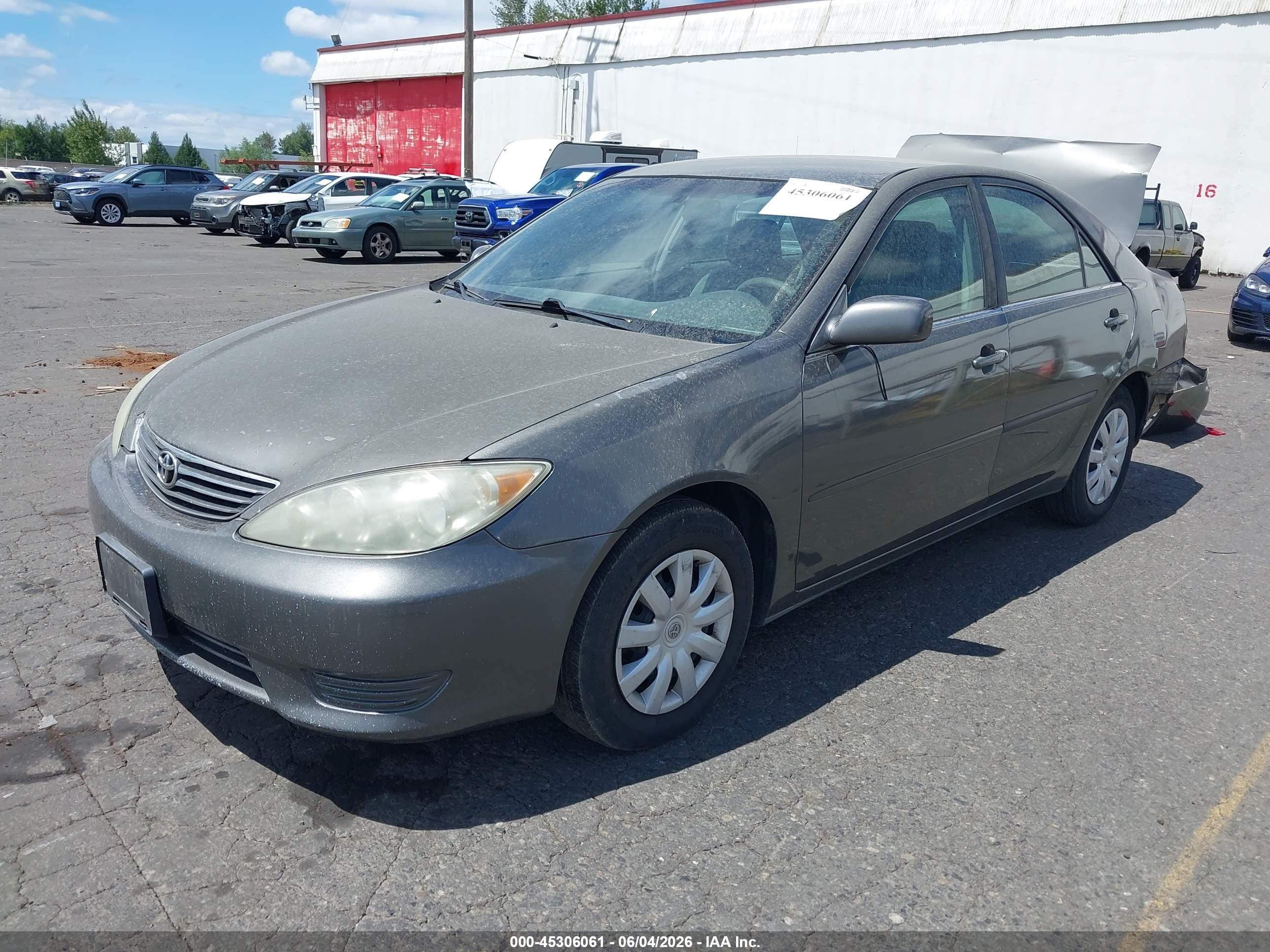 2005 Toyota Camry Le Gray vin: 4T1BE32K65U616727