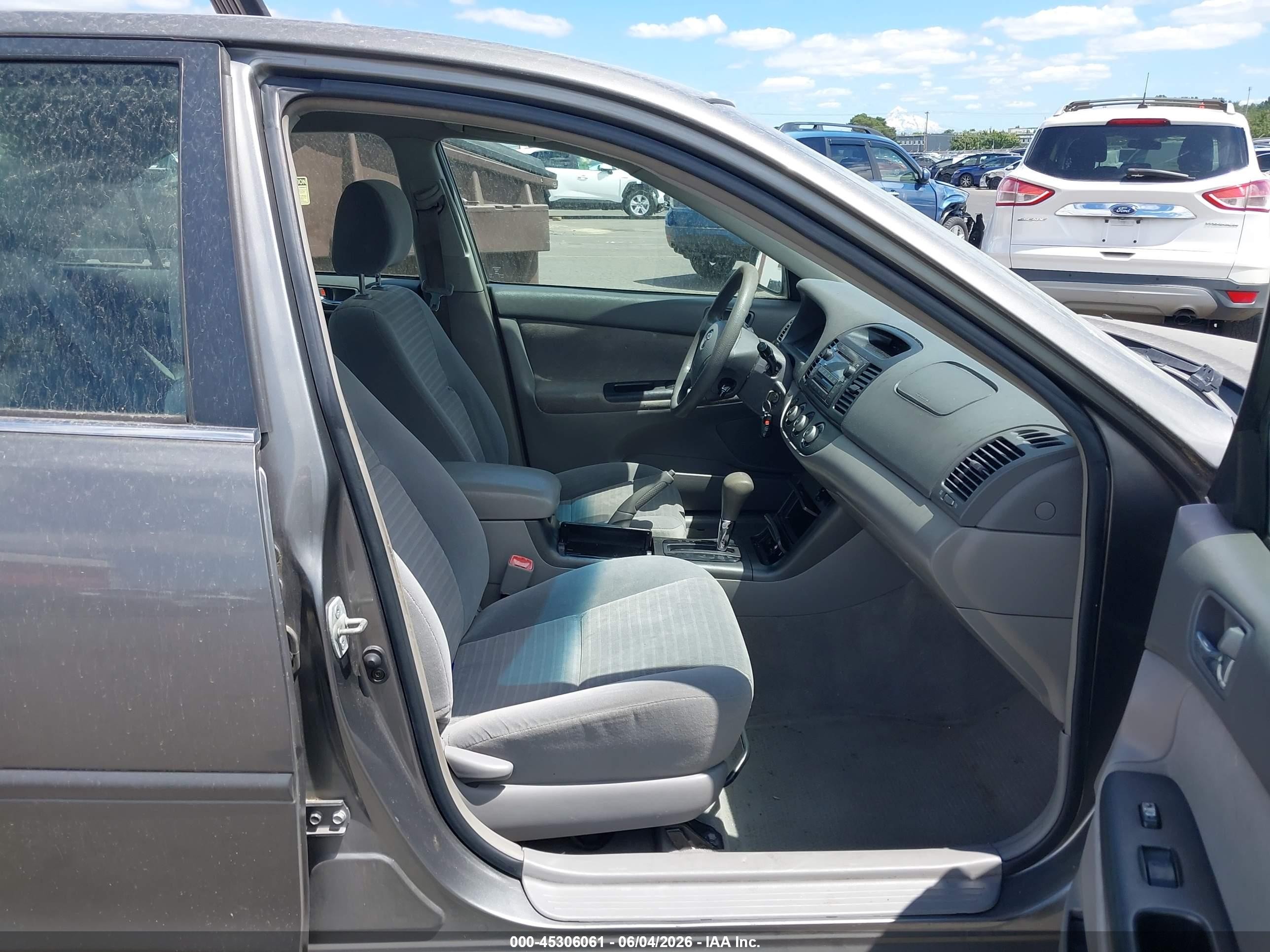 2005 Toyota Camry Le Gray vin: 4T1BE32K65U616727