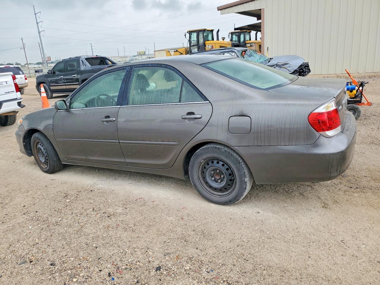 2005 Toyota Camry Le Gray vin: 4T1BE32K65U639568