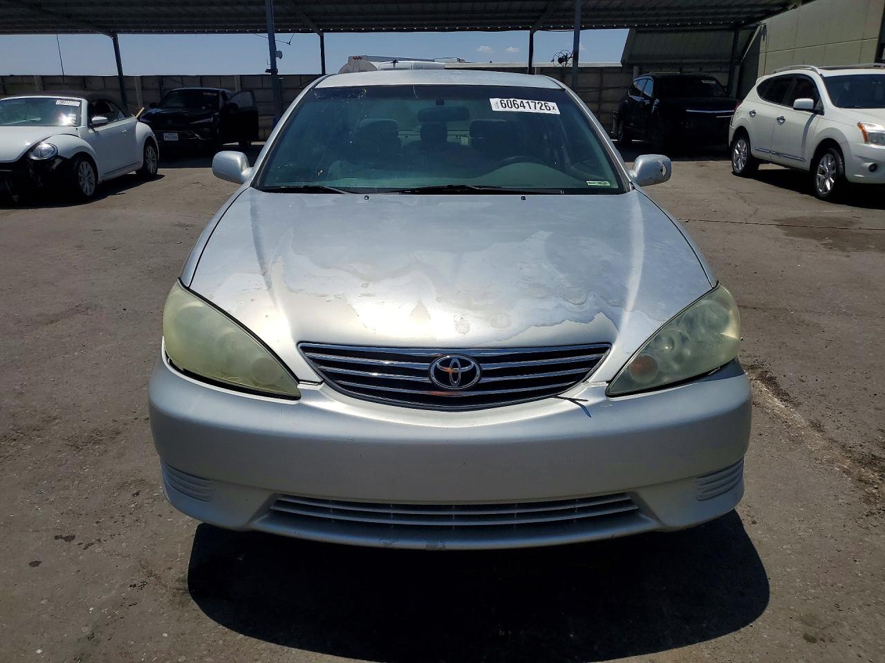 2005 Toyota Camry Le Серебряный vin: 4T1BE32K65U949980