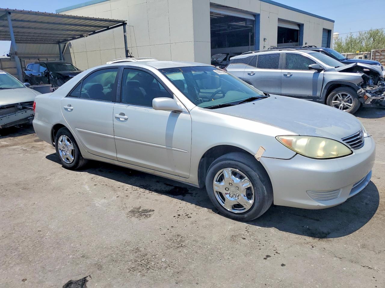 2005 Toyota Camry Le Серебряный vin: 4T1BE32K65U949980