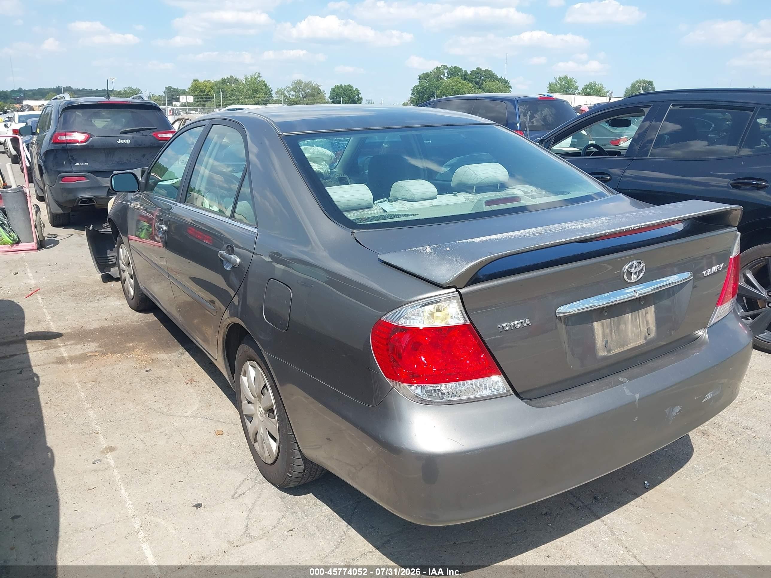 2005 Toyota Camry Std Gray vin: 4T1BE32K65U978007