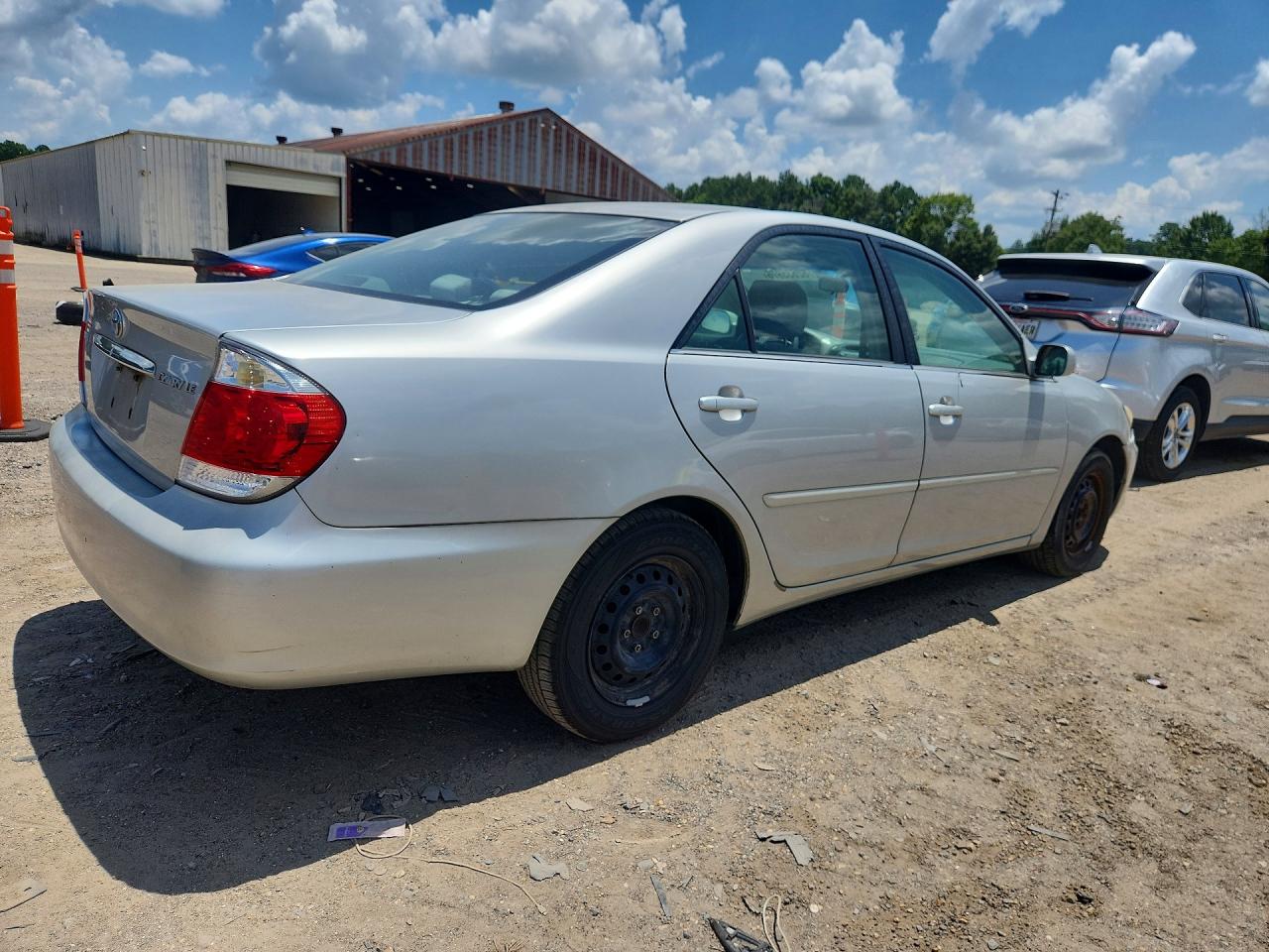 2006 Toyota Camry Le Silver vin: 4T1BE32K66U118299