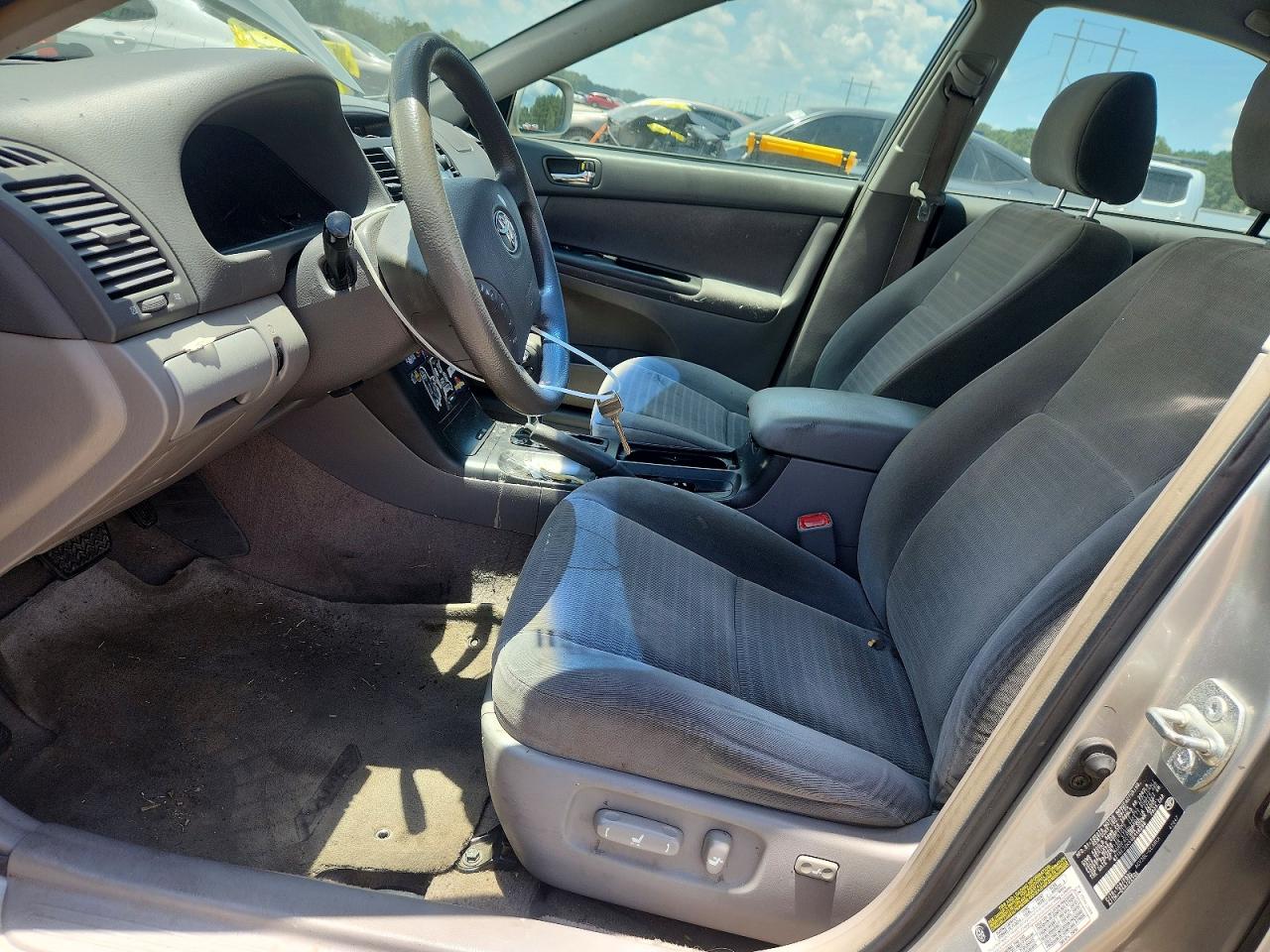 2006 Toyota Camry Le Silver vin: 4T1BE32K66U118299