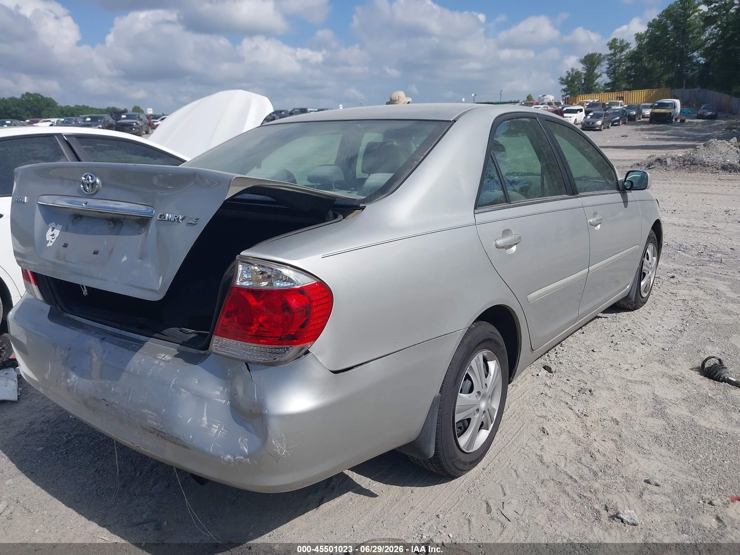 2006 Toyota Camry Le Silver vin: 4T1BE32K66U119372