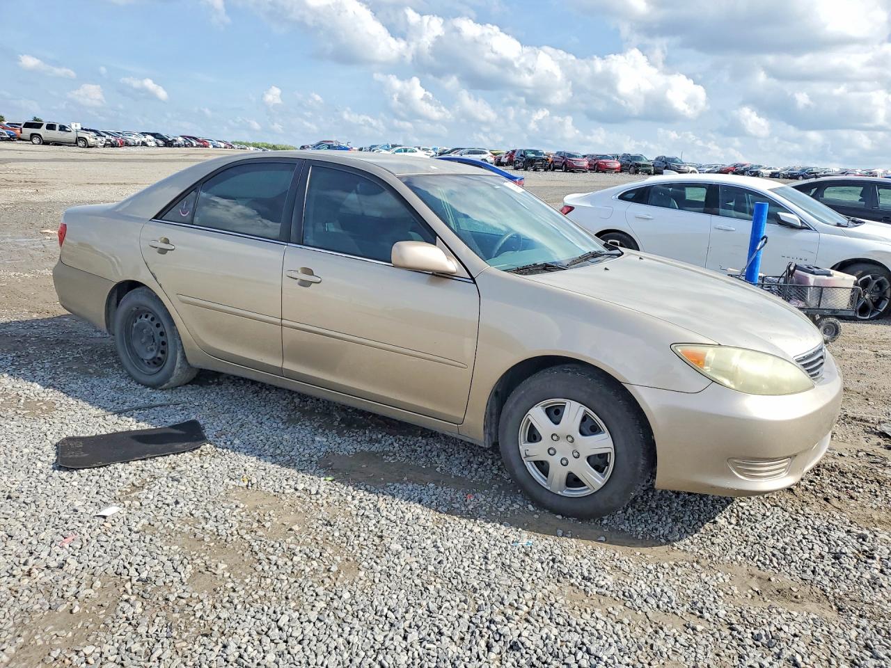 2006 Toyota Camry Le Золотой vin: 4T1BE32K66U151349