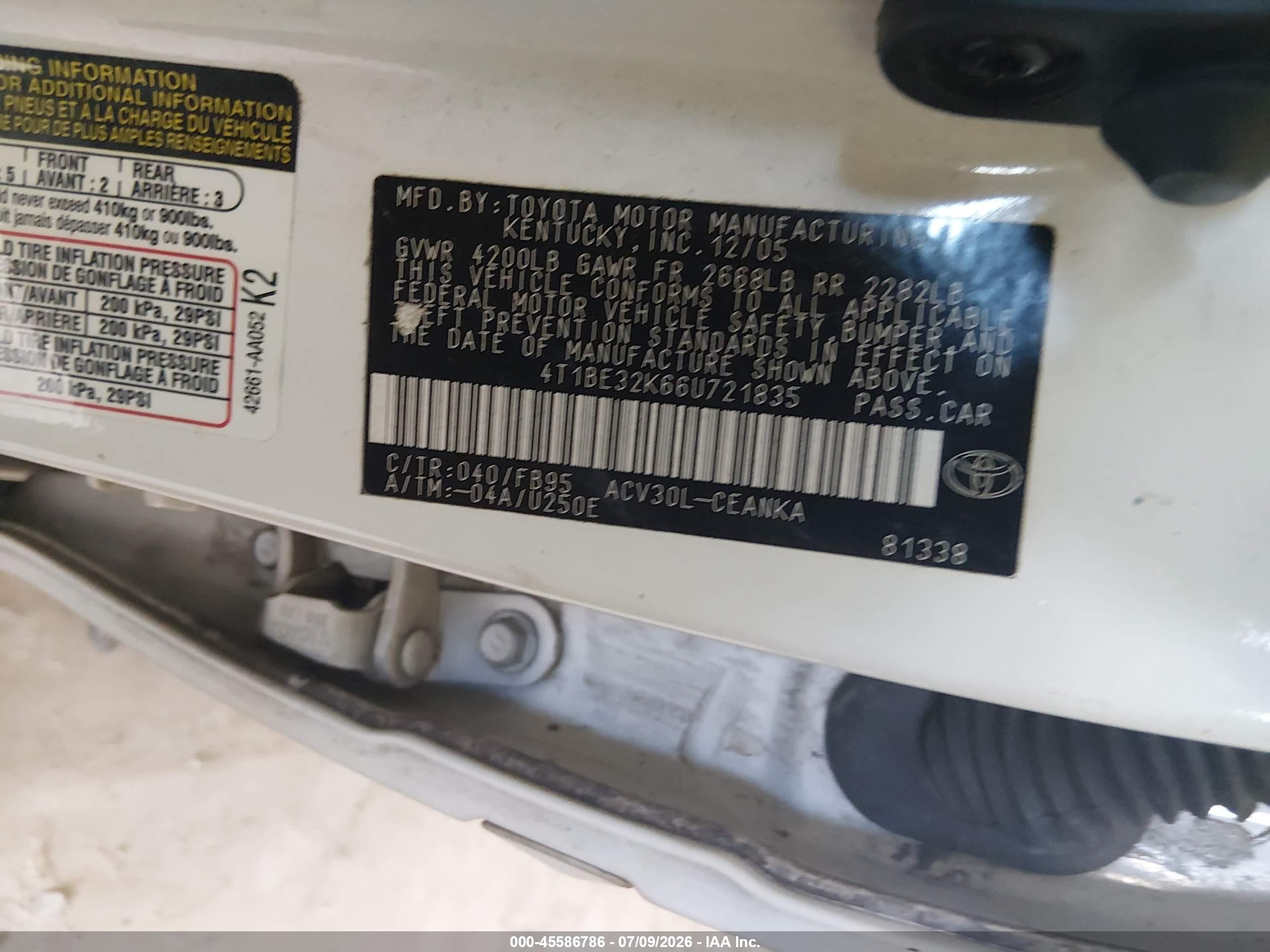 2006 Toyota Camry Le White vin: 4T1BE32K66U721835