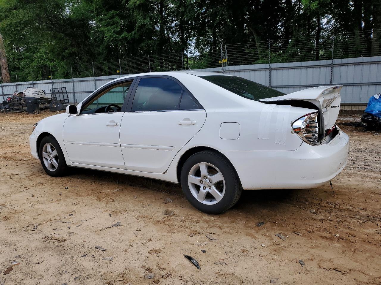 2002 Toyota Camry Se White vin: 4T1BE32K72U019436