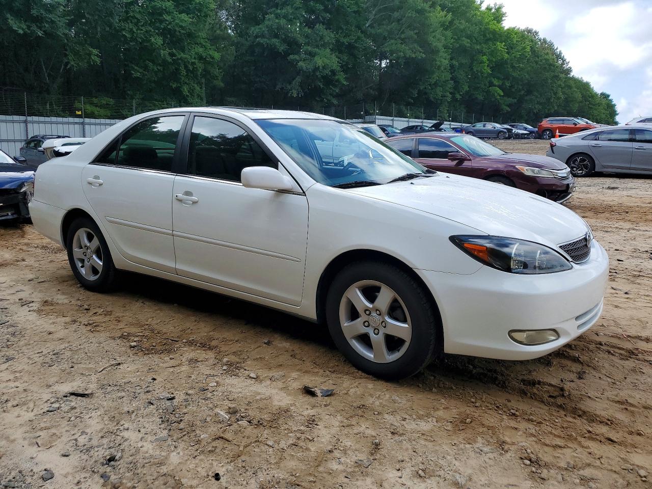 2002 Toyota Camry Se White vin: 4T1BE32K72U019436