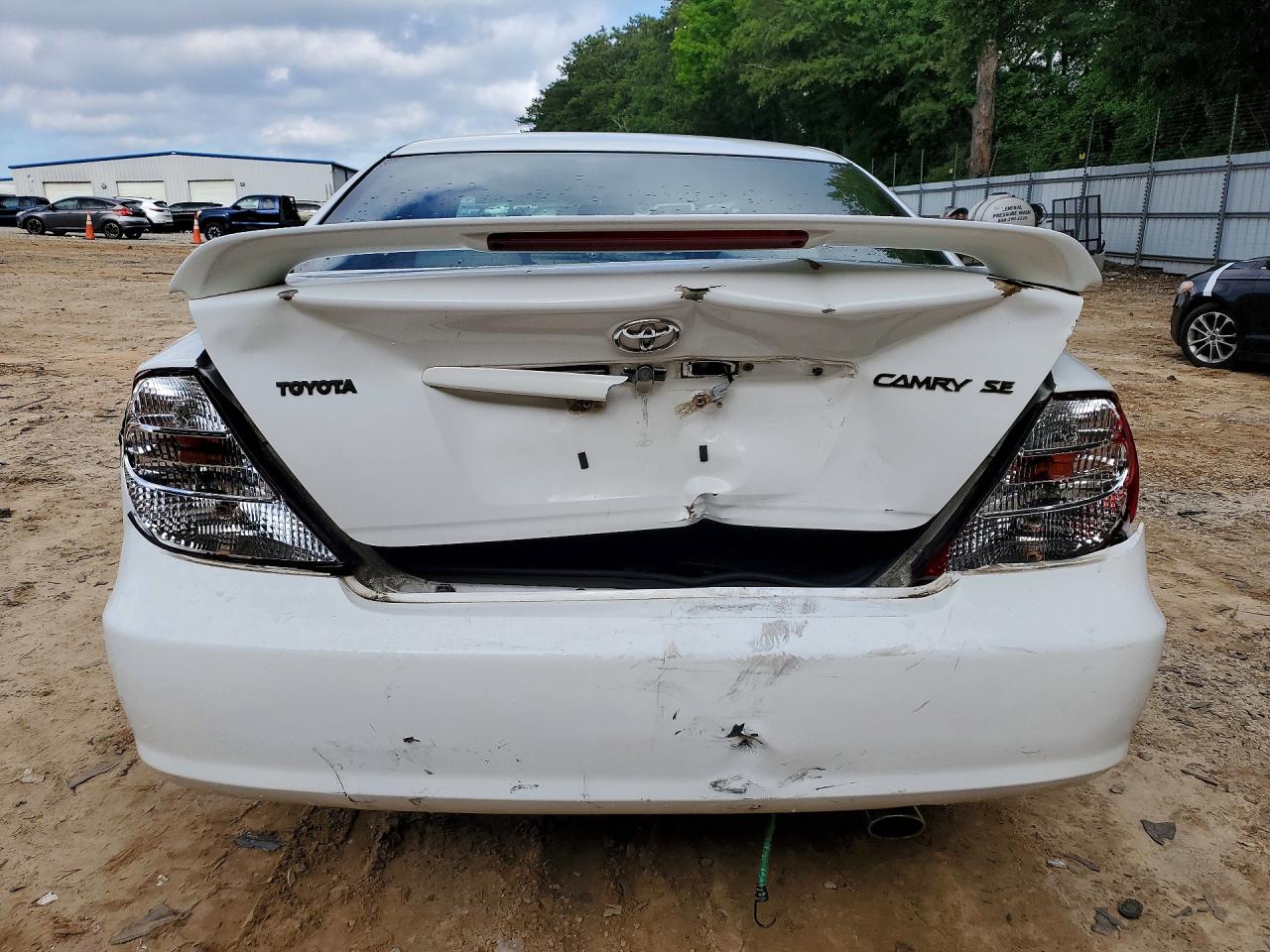 2002 Toyota Camry Se White vin: 4T1BE32K72U019436