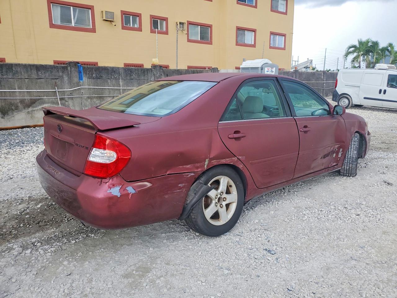 2002 Toyota Camry Se Red vin: 4T1BE32K72U029982