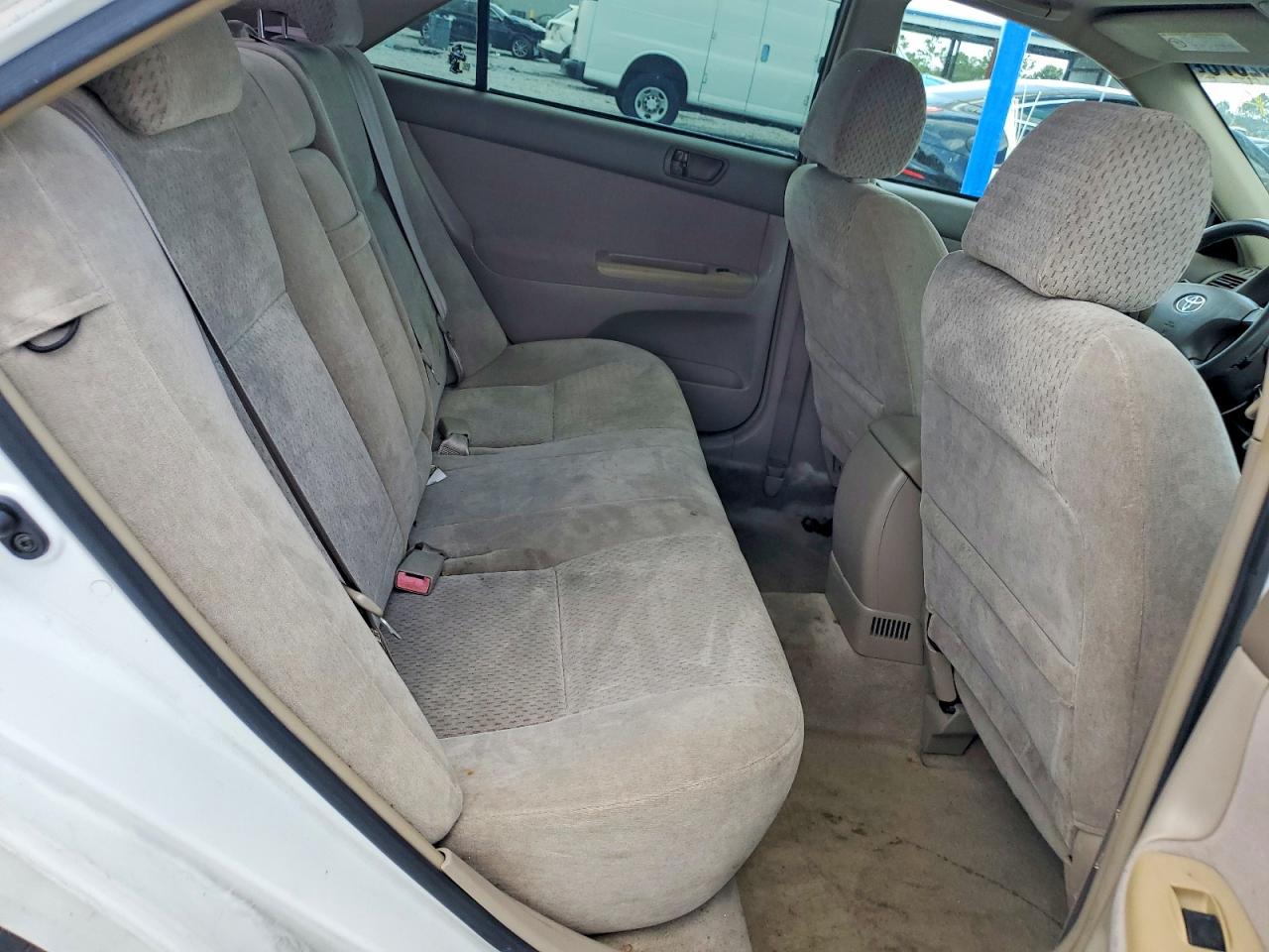2002 Toyota Camry Le Белый vin: 4T1BE32K72U042943