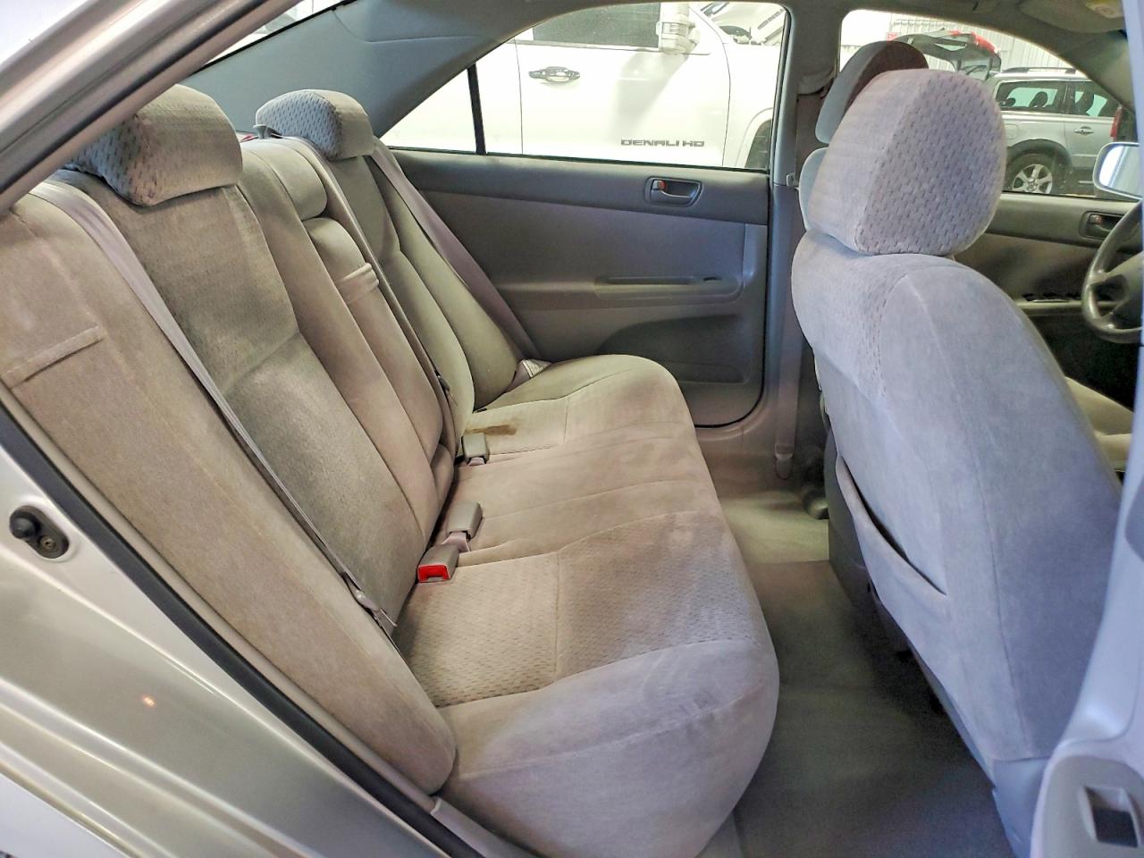 2002 Toyota Camry Le Серебряный vin: 4T1BE32K72U044496