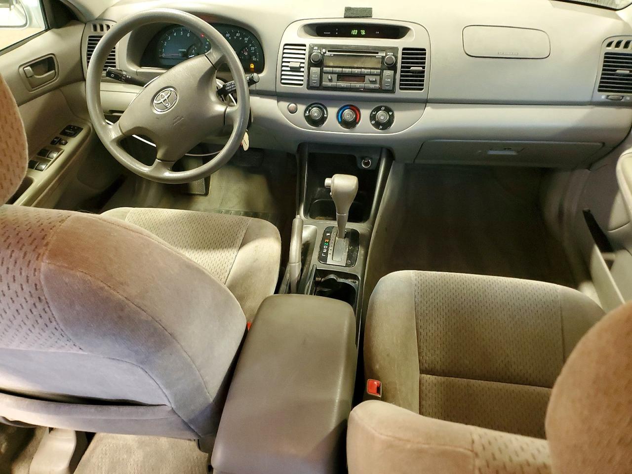 2002 Toyota Camry Le Серебряный vin: 4T1BE32K72U044496