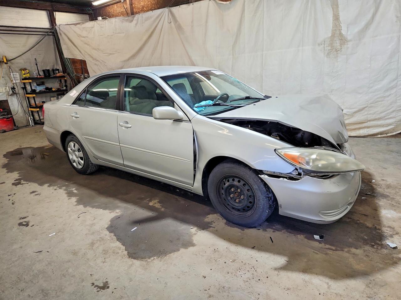2002 Toyota Camry Le Silver vin: 4T1BE32K72U046197