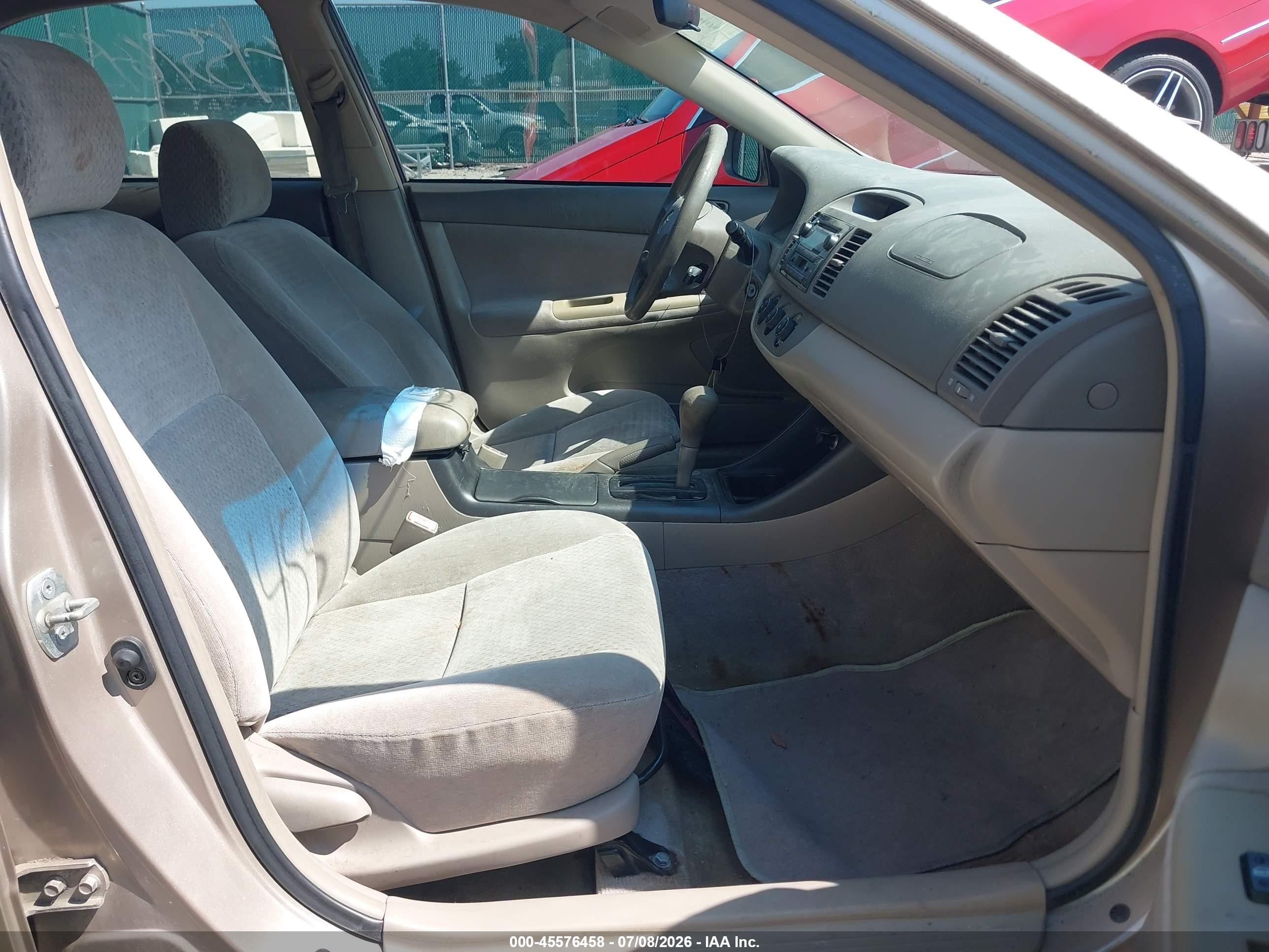 2002 Toyota Camry Le Золотой vin: 4T1BE32K72U056891