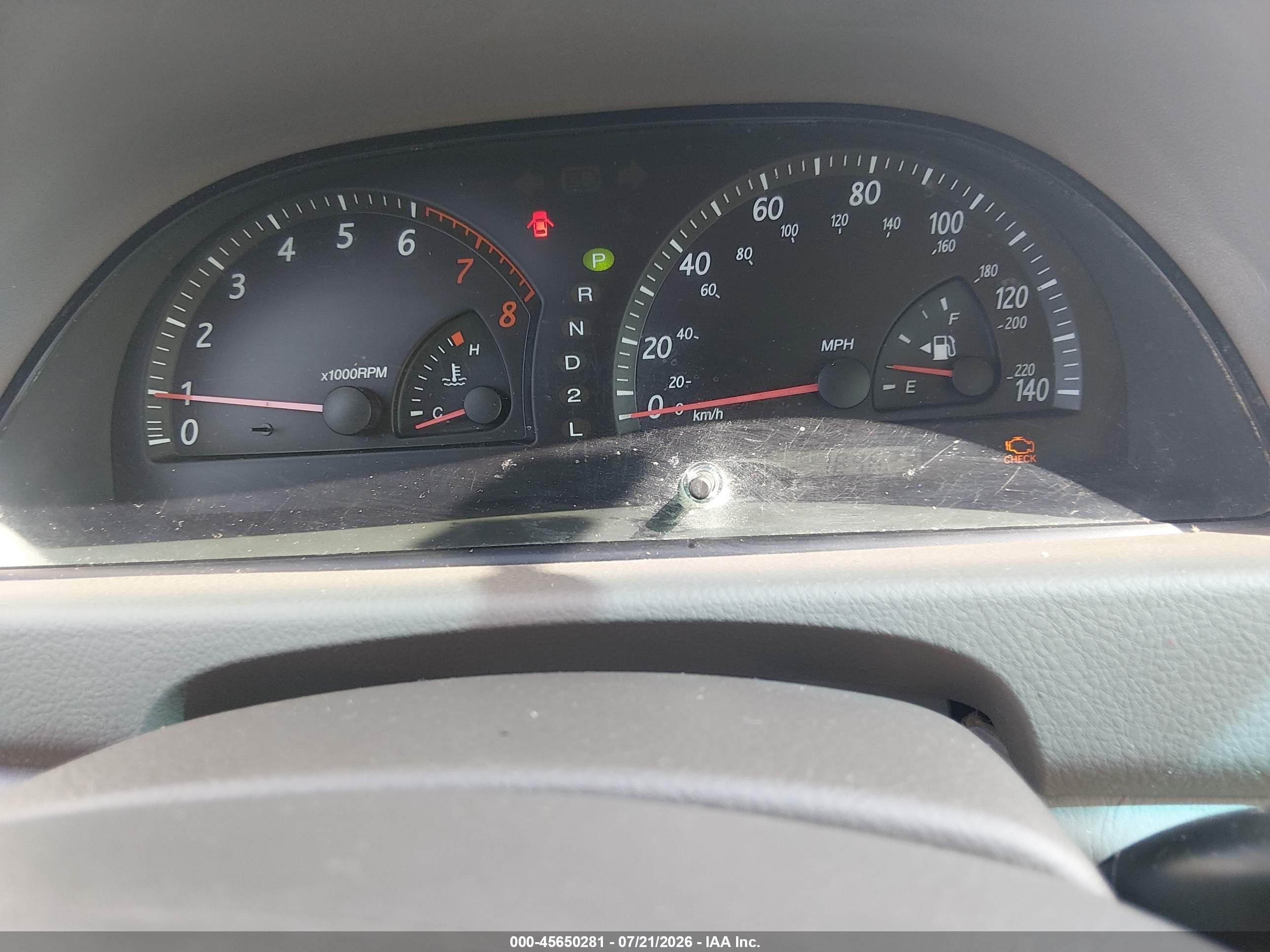 2002 Toyota Camry Le White vin: 4T1BE32K72U068135