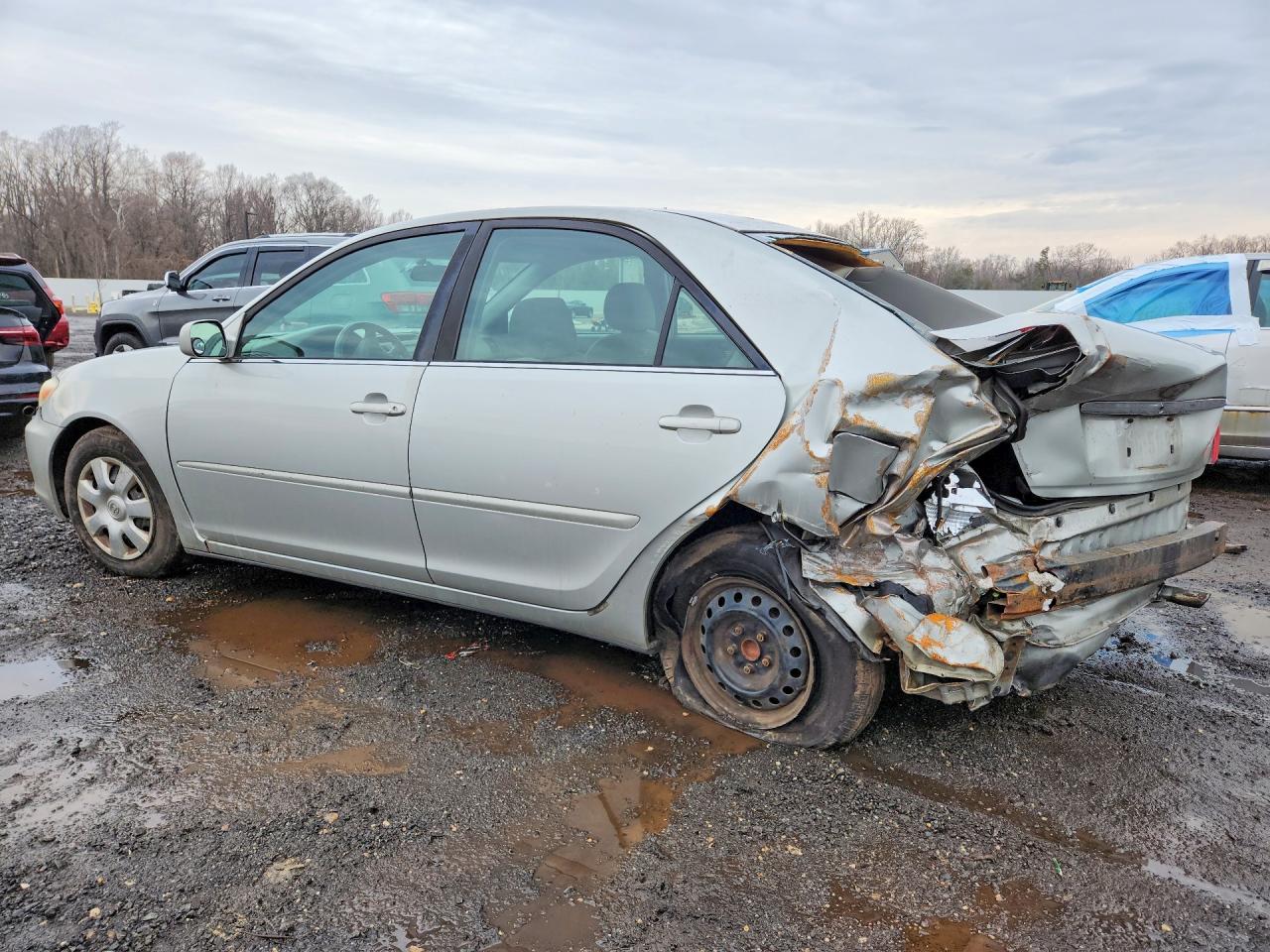 2002 Toyota Camry Le Silver vin: 4T1BE32K72U079815