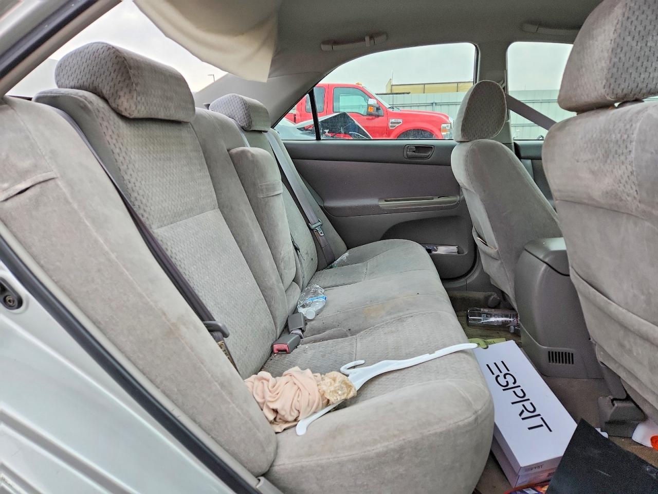 2002 Toyota Camry Le Silver vin: 4T1BE32K72U079815