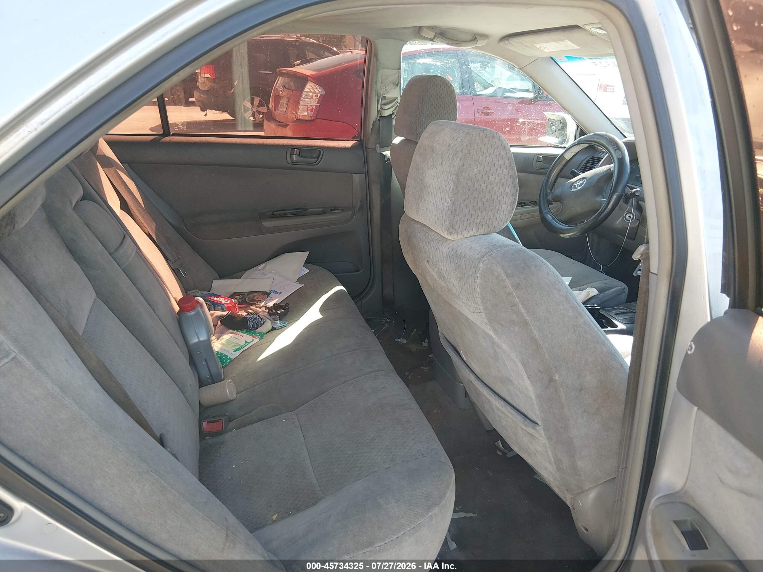 2002 Toyota Camry Le Gray vin: 4T1BE32K72U500433
