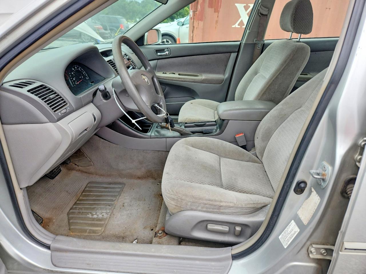 2002 Toyota Camry Le Серый vin: 4T1BE32K72U553293