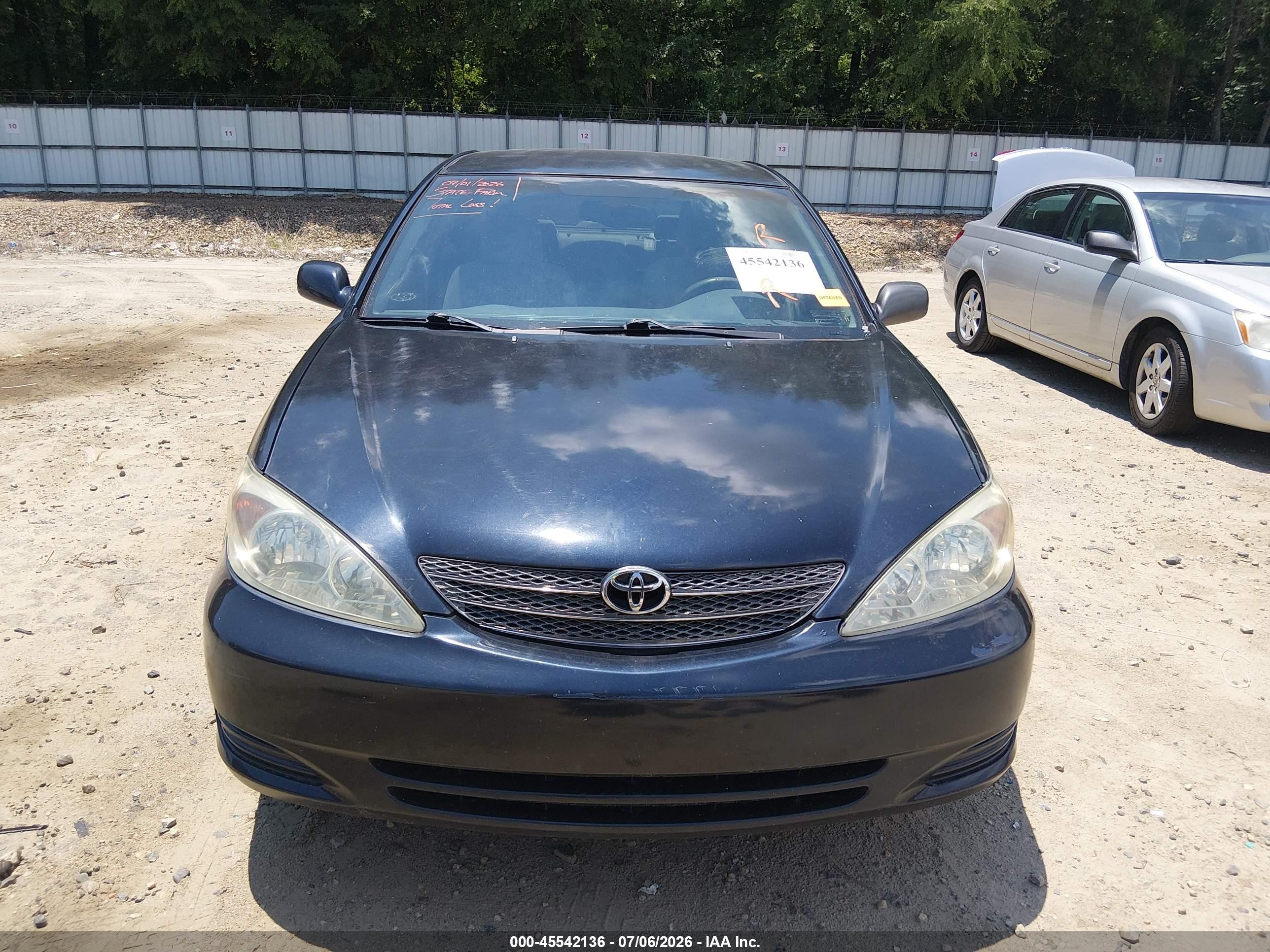 2002 Toyota Camry Xle Blue vin: 4T1BE32K72U560986