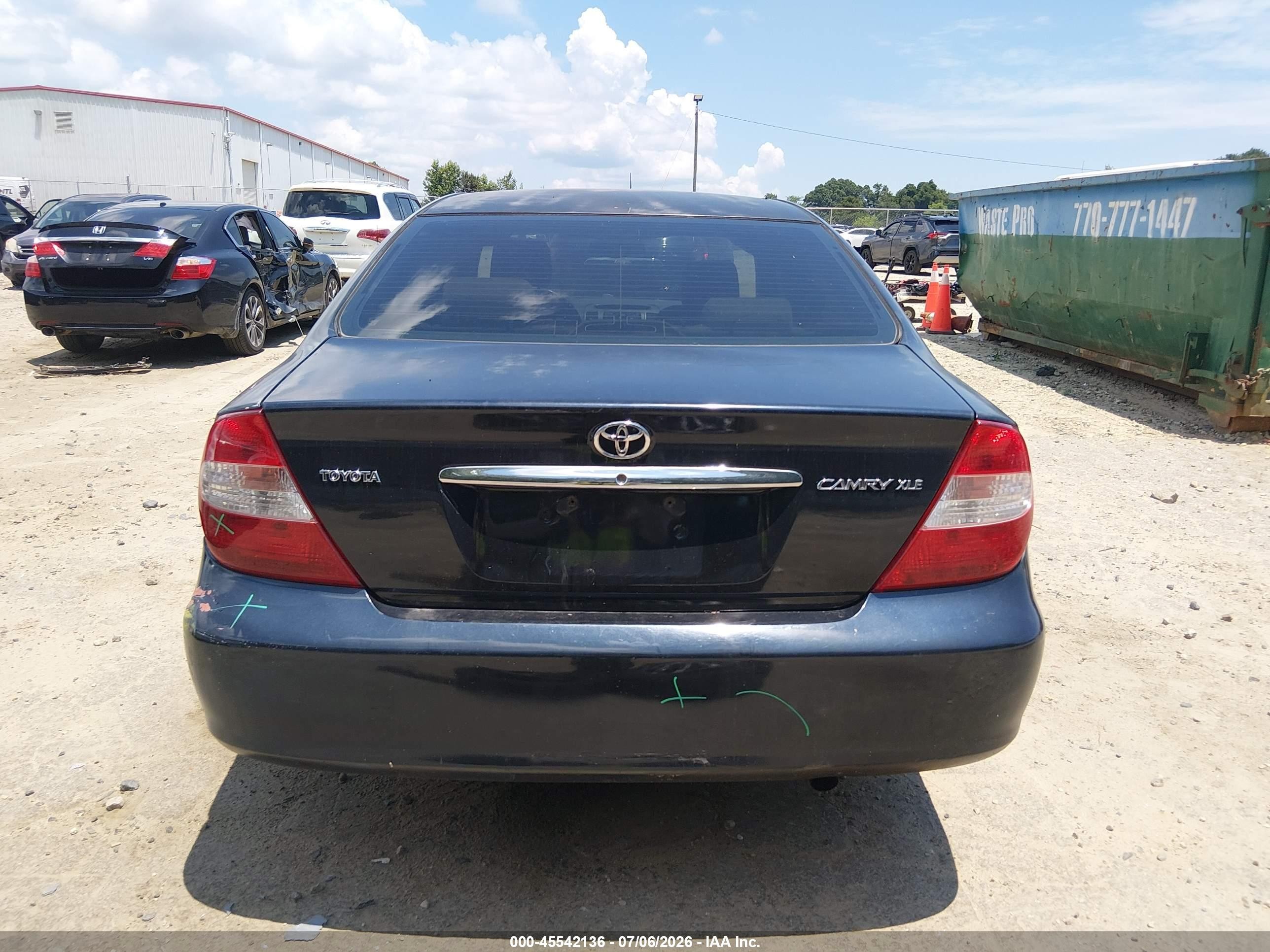 2002 Toyota Camry Xle Blue vin: 4T1BE32K72U560986