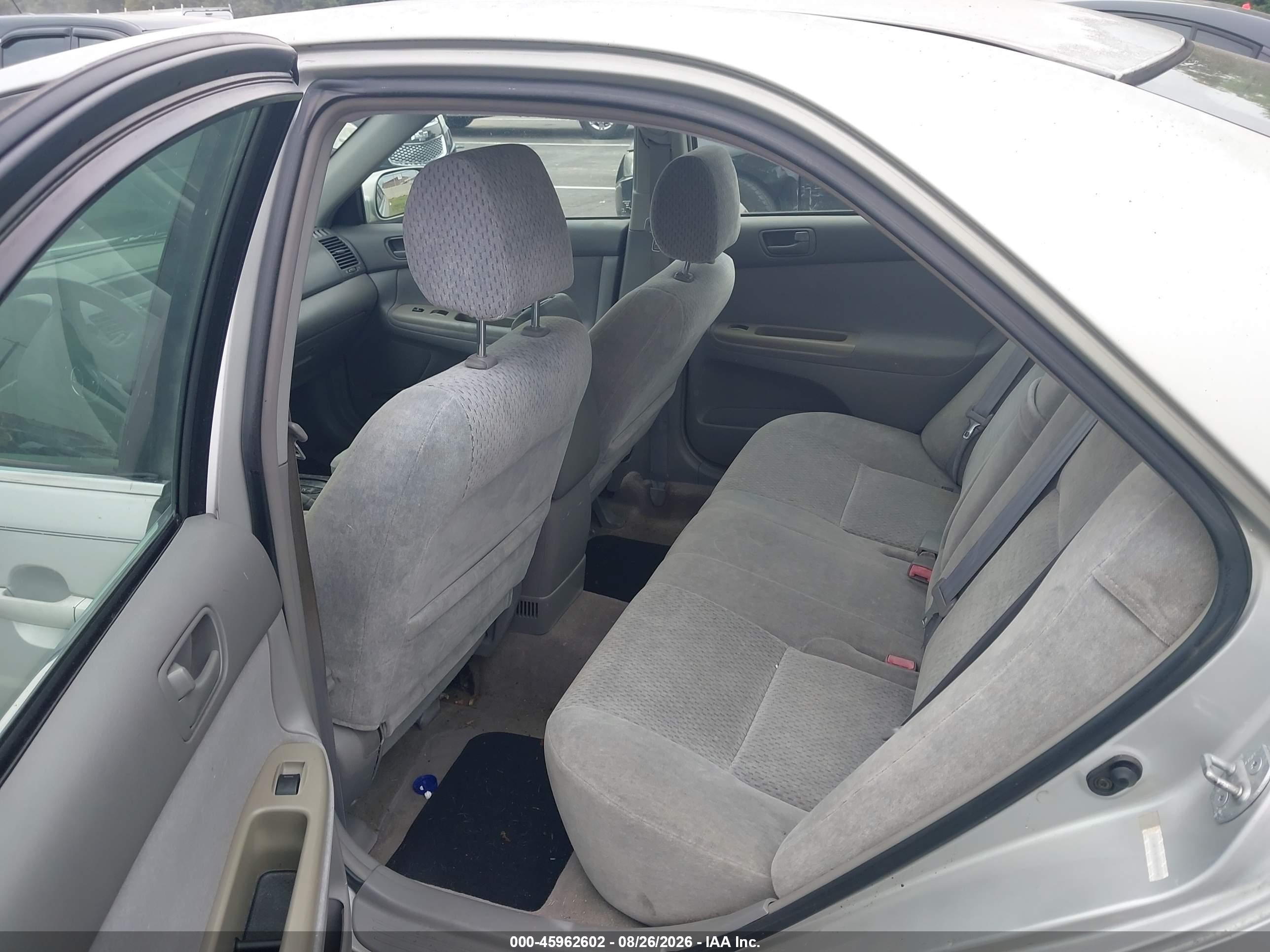 2003 Toyota Camry Le Silver vin: 4T1BE32K73U169340
