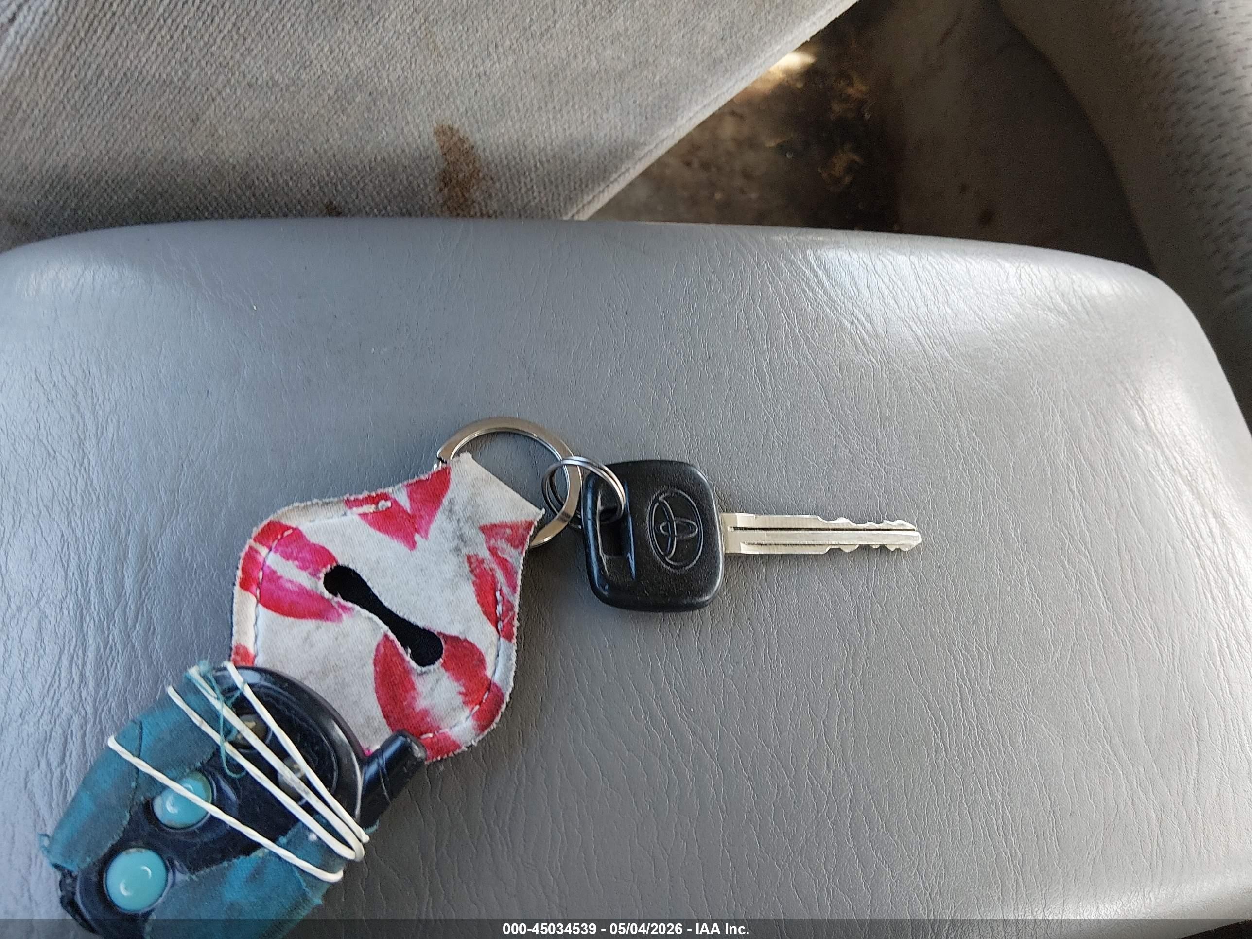 2003 Toyota Camry Le Серебряный vin: 4T1BE32K73U170312