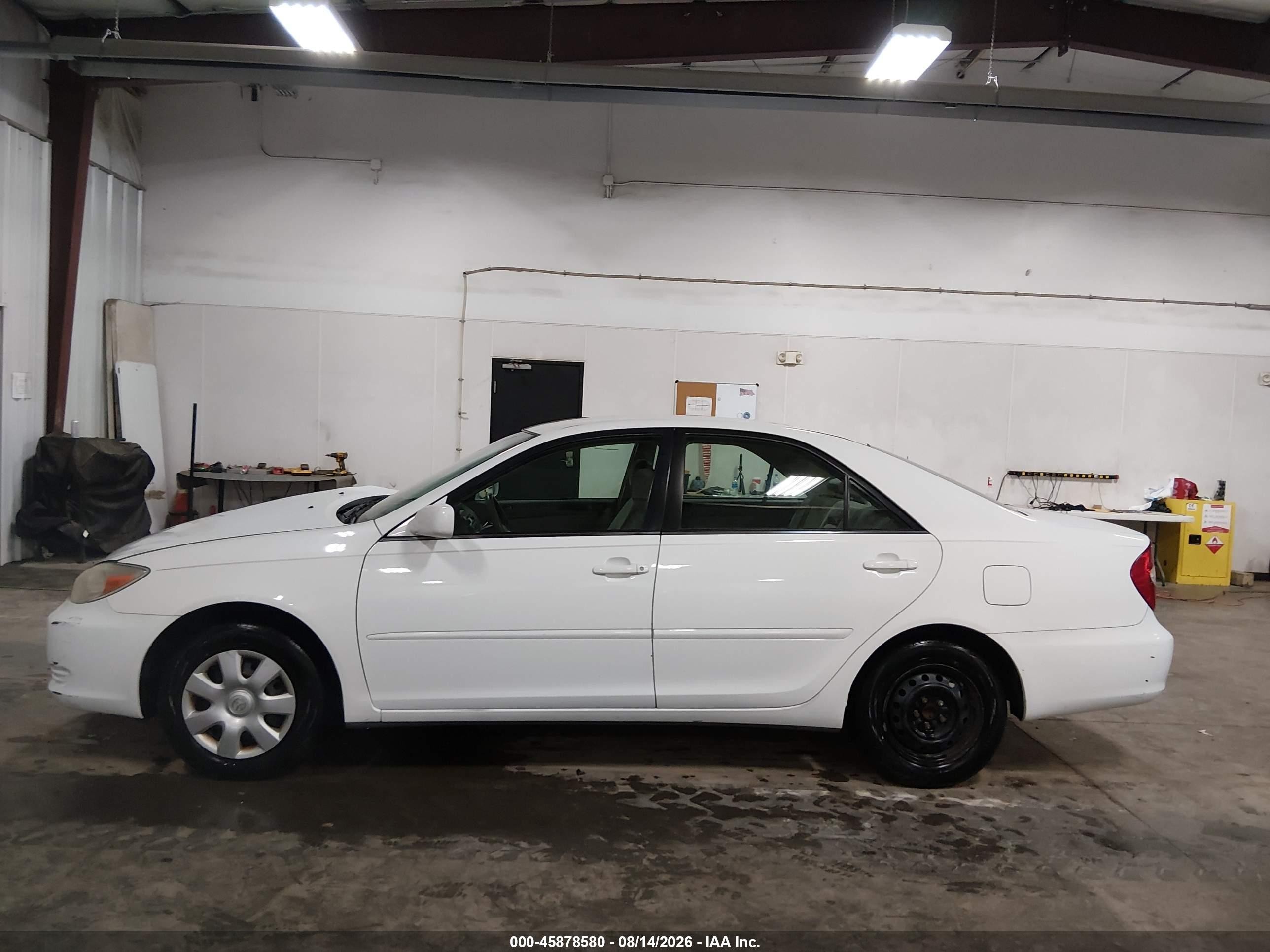 2003 Toyota Camry Le White vin: 4T1BE32K73U185165