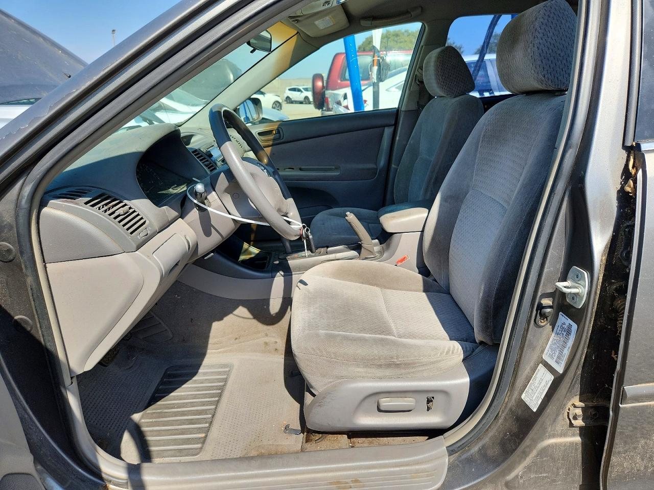 2003 Toyota Camry Le Gray vin: 4T1BE32K73U191581