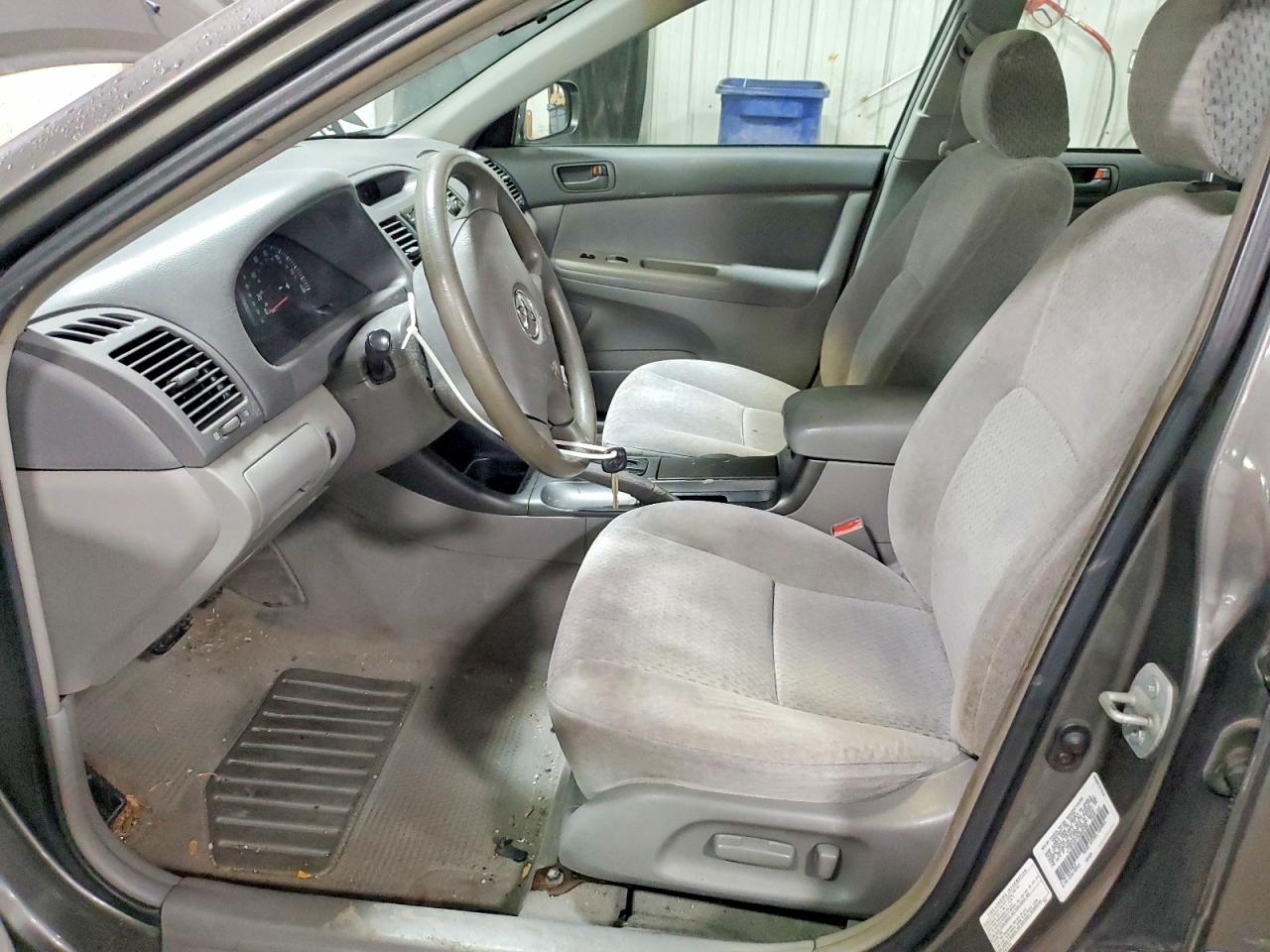 2003 Toyota Camry Le Gray vin: 4T1BE32K73U685486