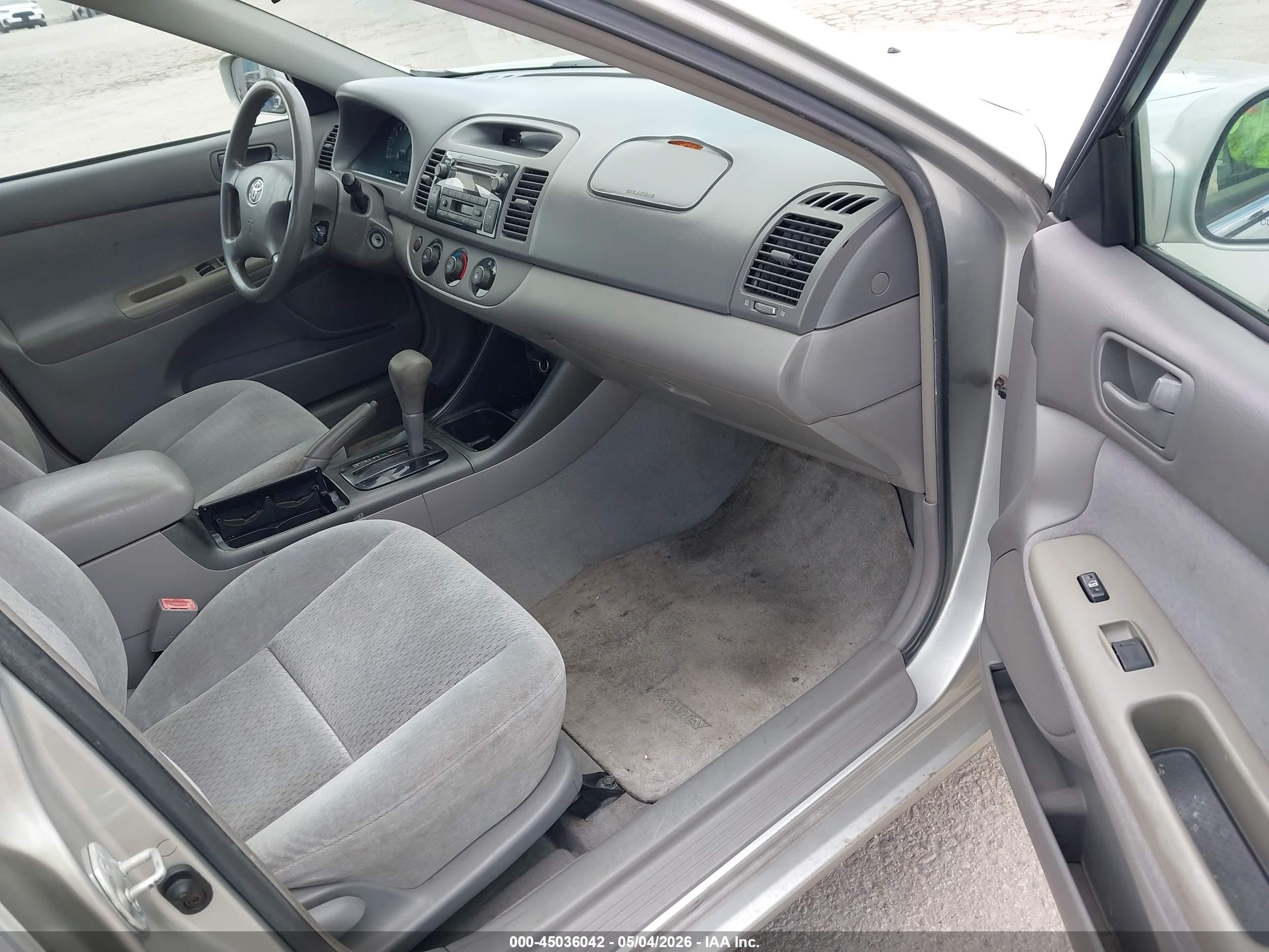 2003 Toyota Camry Le Серебряный vin: 4T1BE32K73U689599
