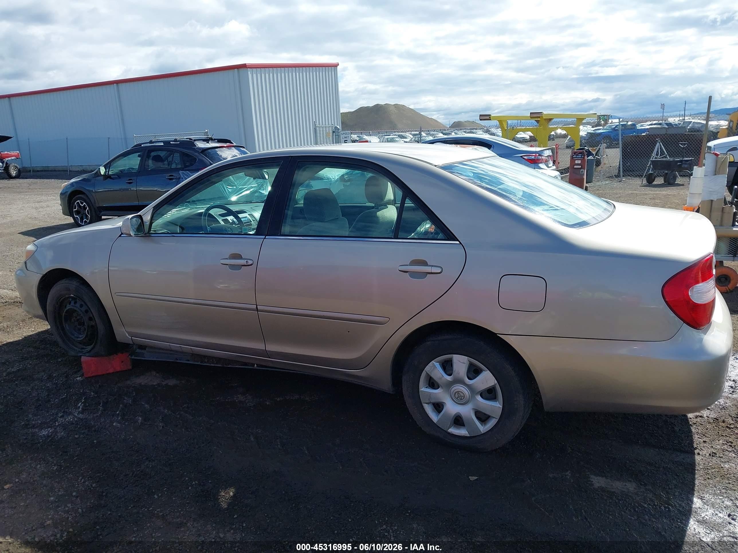 2003 Toyota Camry Le Brown vin: 4T1BE32K73U722553