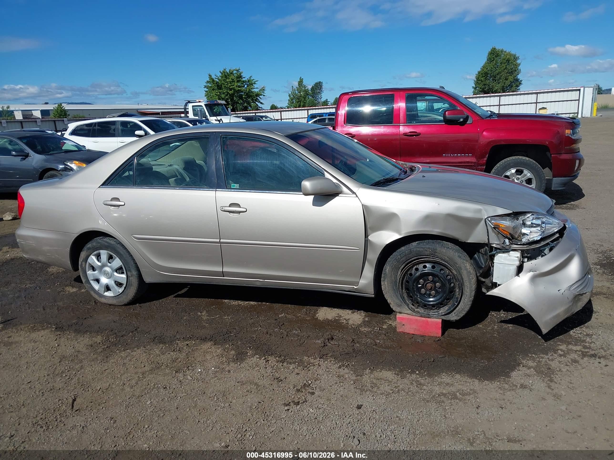 2003 Toyota Camry Le Brown vin: 4T1BE32K73U722553