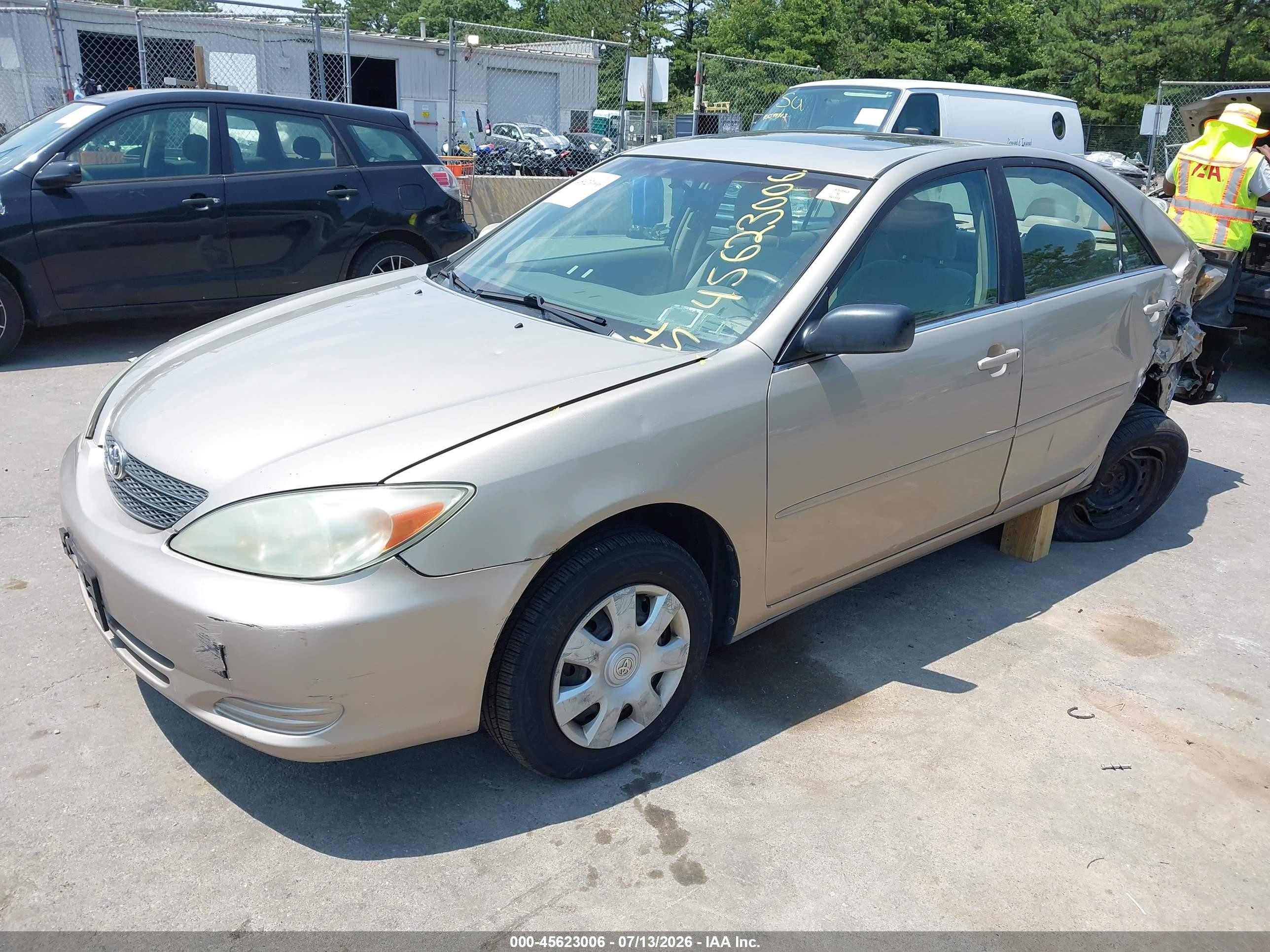 2003 Toyota Camry Le Silver vin: 4T1BE32K73U724304