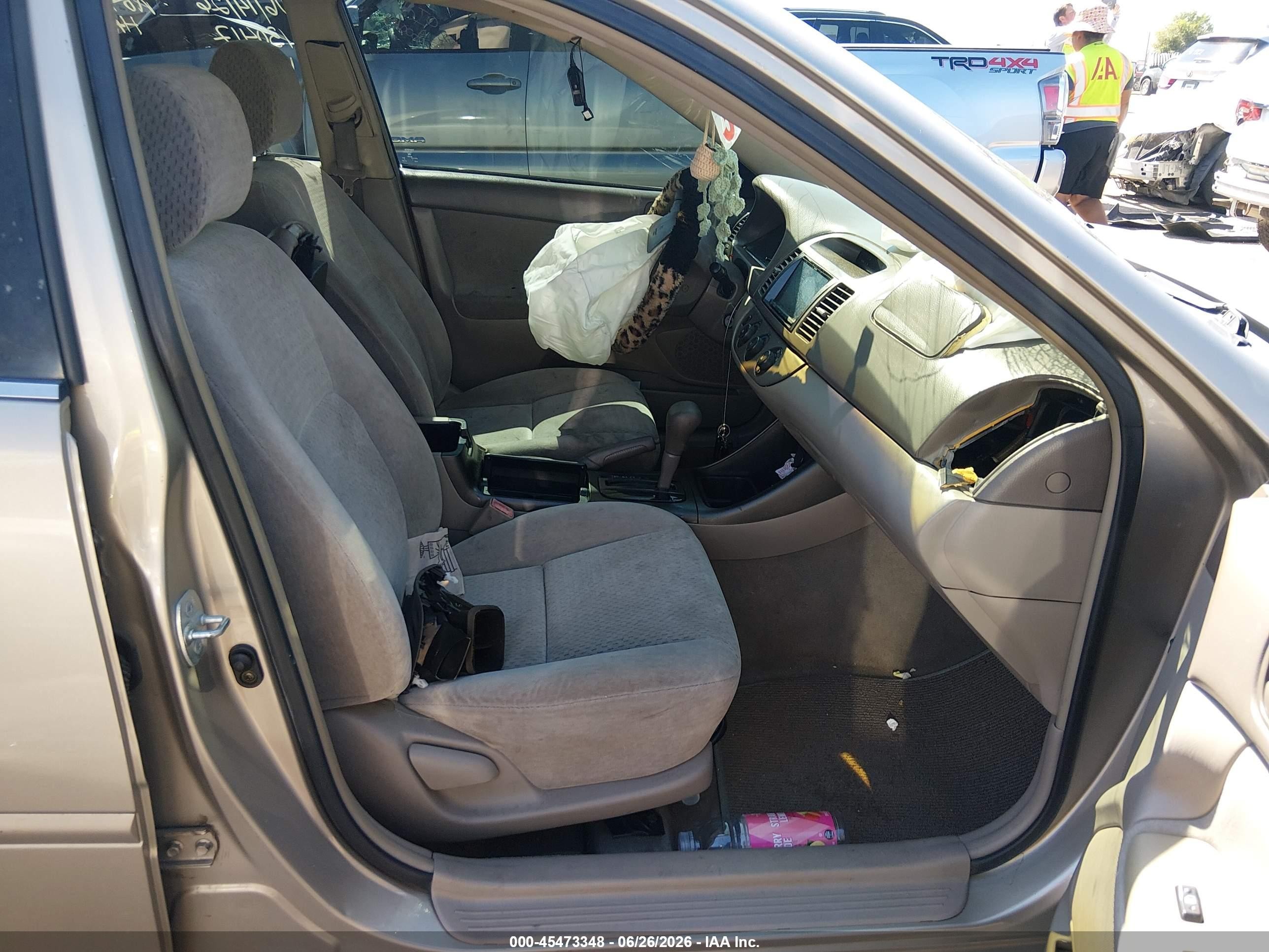 2003 Toyota Camry Le Champagne vin: 4T1BE32K73U743046