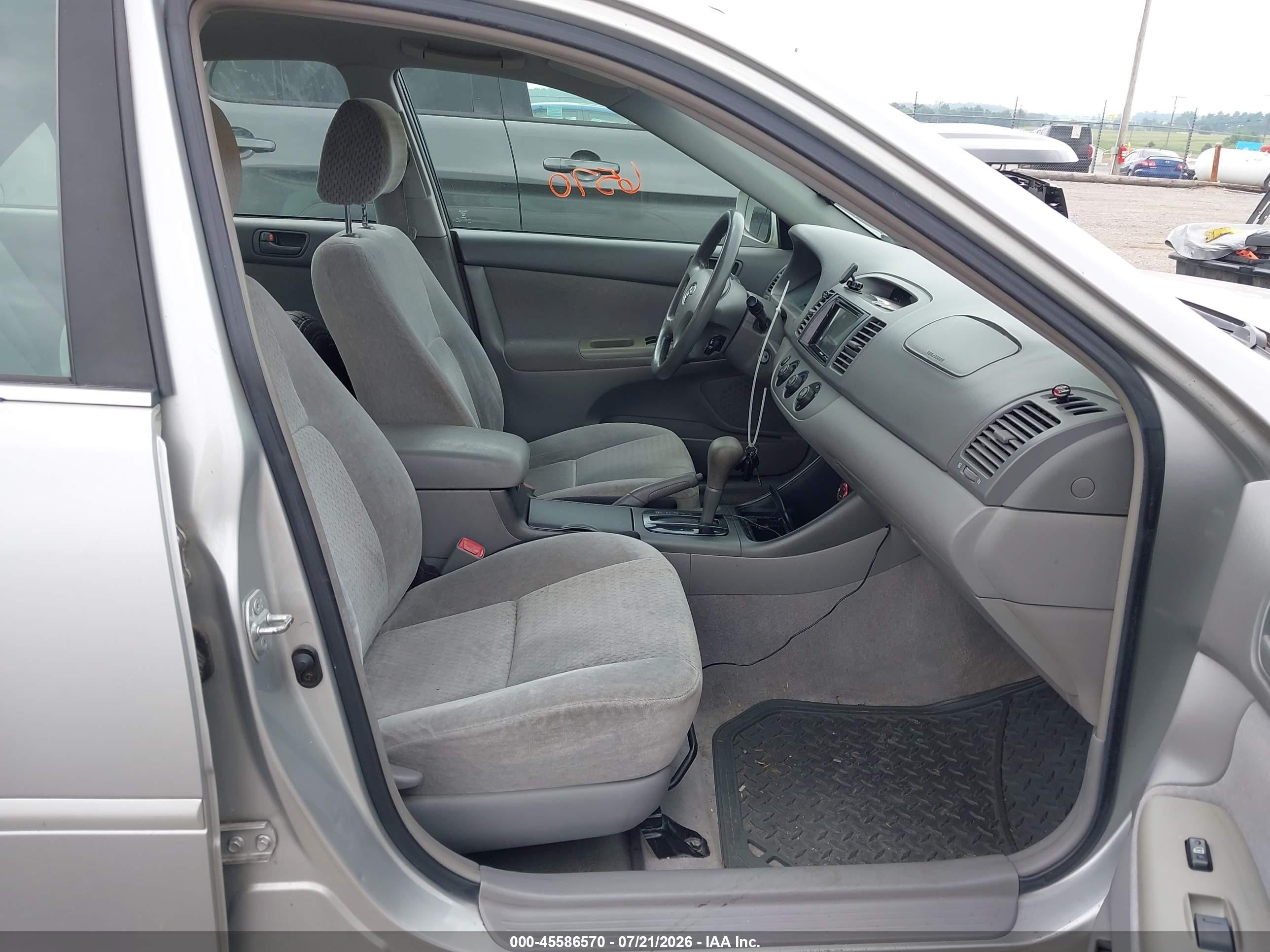 2004 Toyota Camry Le/xle/se Silver vin: 4T1BE32K744302860