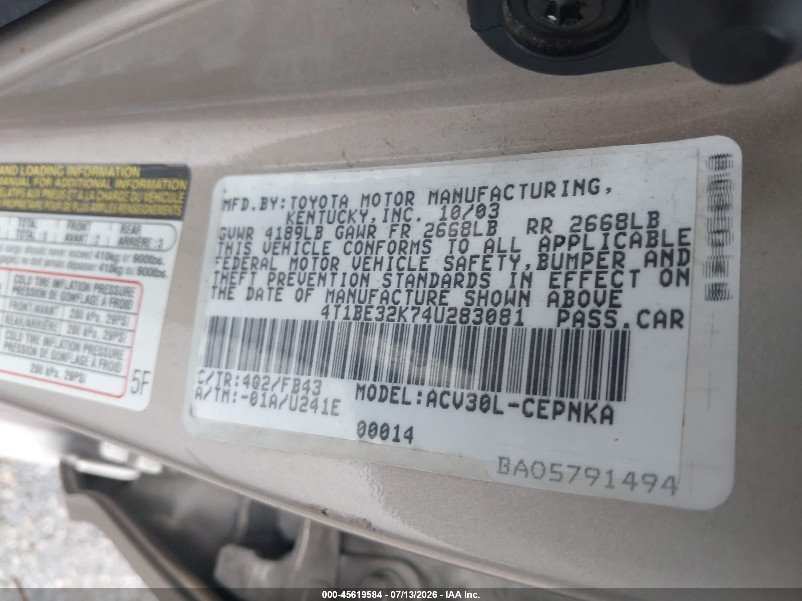 2004 Toyota Camry Le Gold vin: 4T1BE32K74U283081
